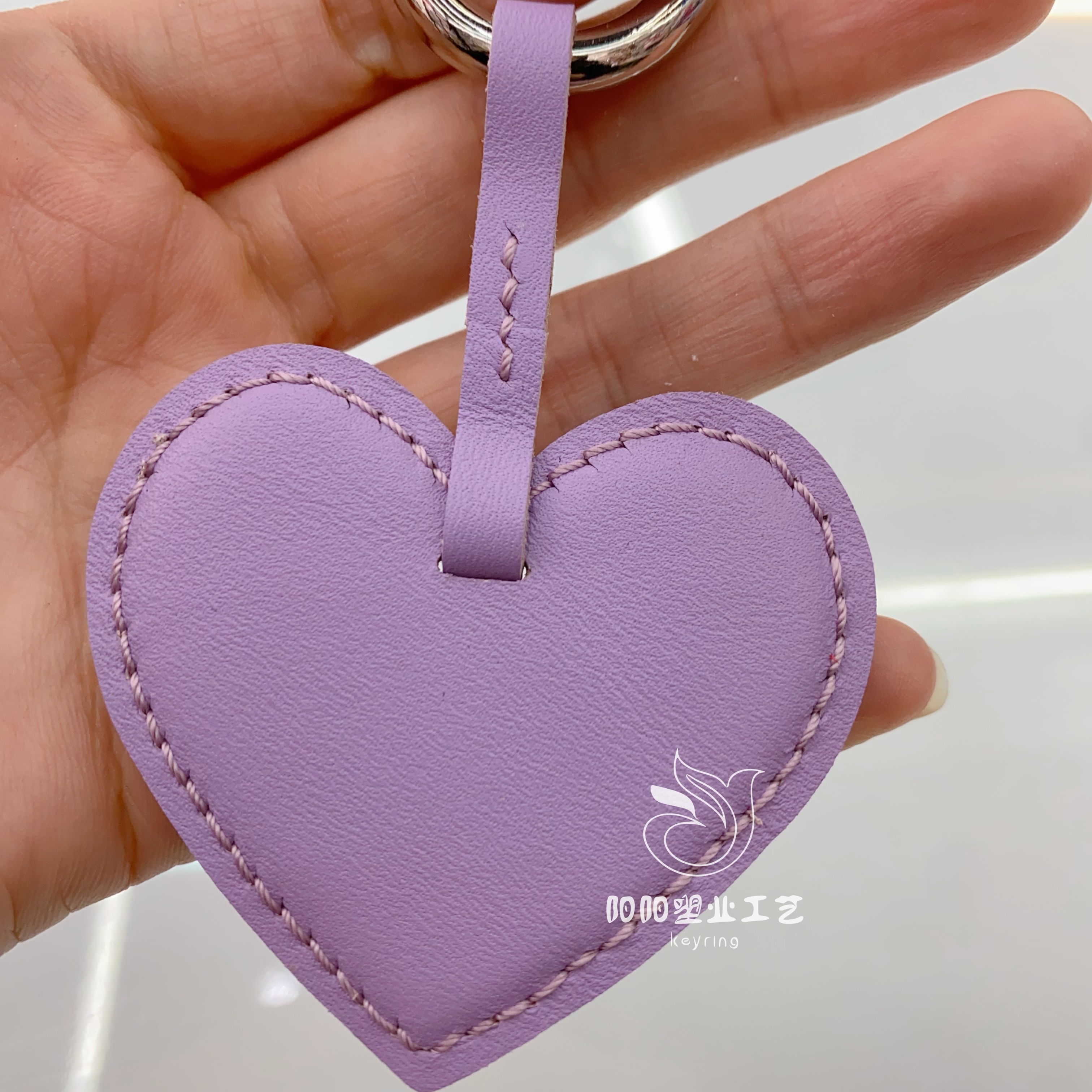 Heart-shaped pu leather keychain, car keychain, pendant, fresh and simple decorative accessory, return gift, English name, customized zodiac snake keychain details Picture