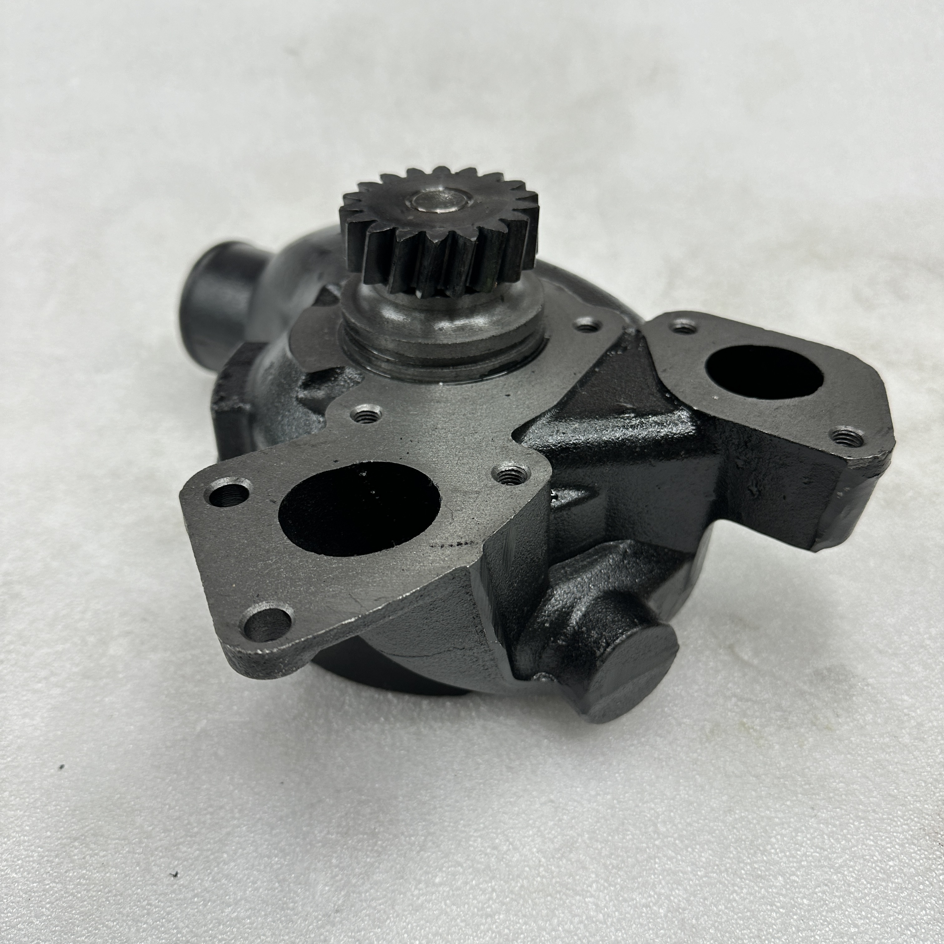 Engineering vehicle parts are suitable for PERKINS 1006 engine cooling water pump U5MW0092