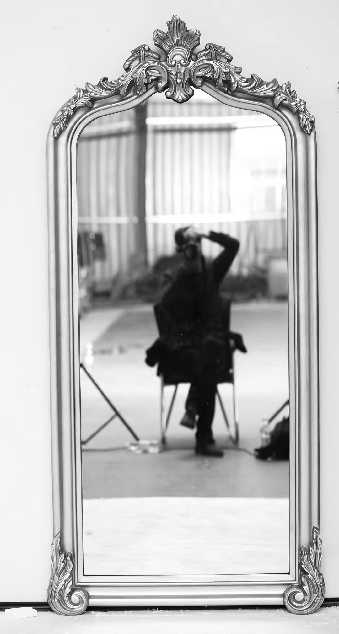 全身落地镜 化妆镜卧室家具装饰镜 简约现代风格 高清大视野 长宽比例适中 美观实用详情图9