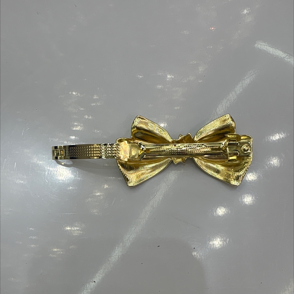 Hairpins are fashionable hair accessories for women details Picture