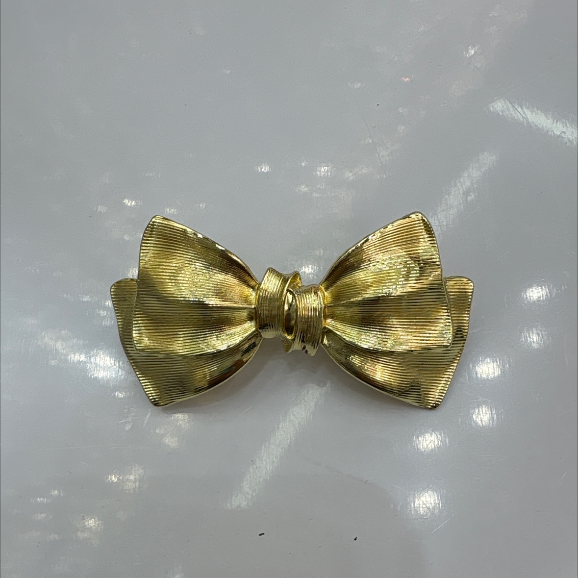 Hairpins are fashionable hair accessories for women