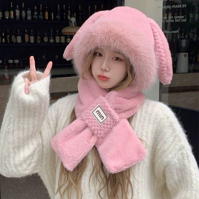 A cute one-piece hat and scarf, thickened ears, plush winter new warm cycling scarf, ear protection for autumn and winter Specification image