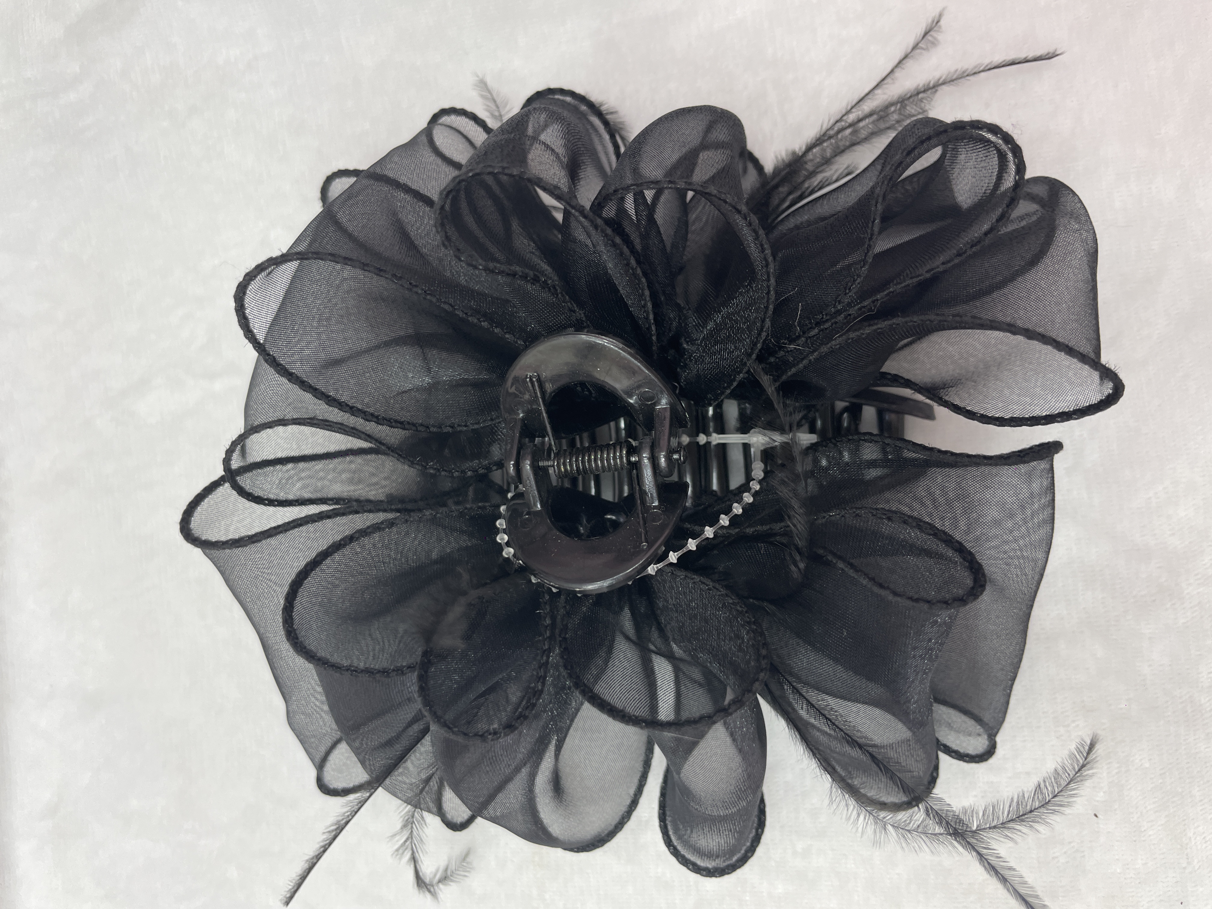 Bosiya 2025 New Feather Grabber Women's mesh hair clip, shark clip at the back of the head, volumizing and increasing hair volume headwear, hair band headwear accessory Bosiya 2025 New Feather Grabber Women's mesh hair clip, shark clip at the back of the head, volumizing and increasing hair volume headwear, hair band headwear accessory