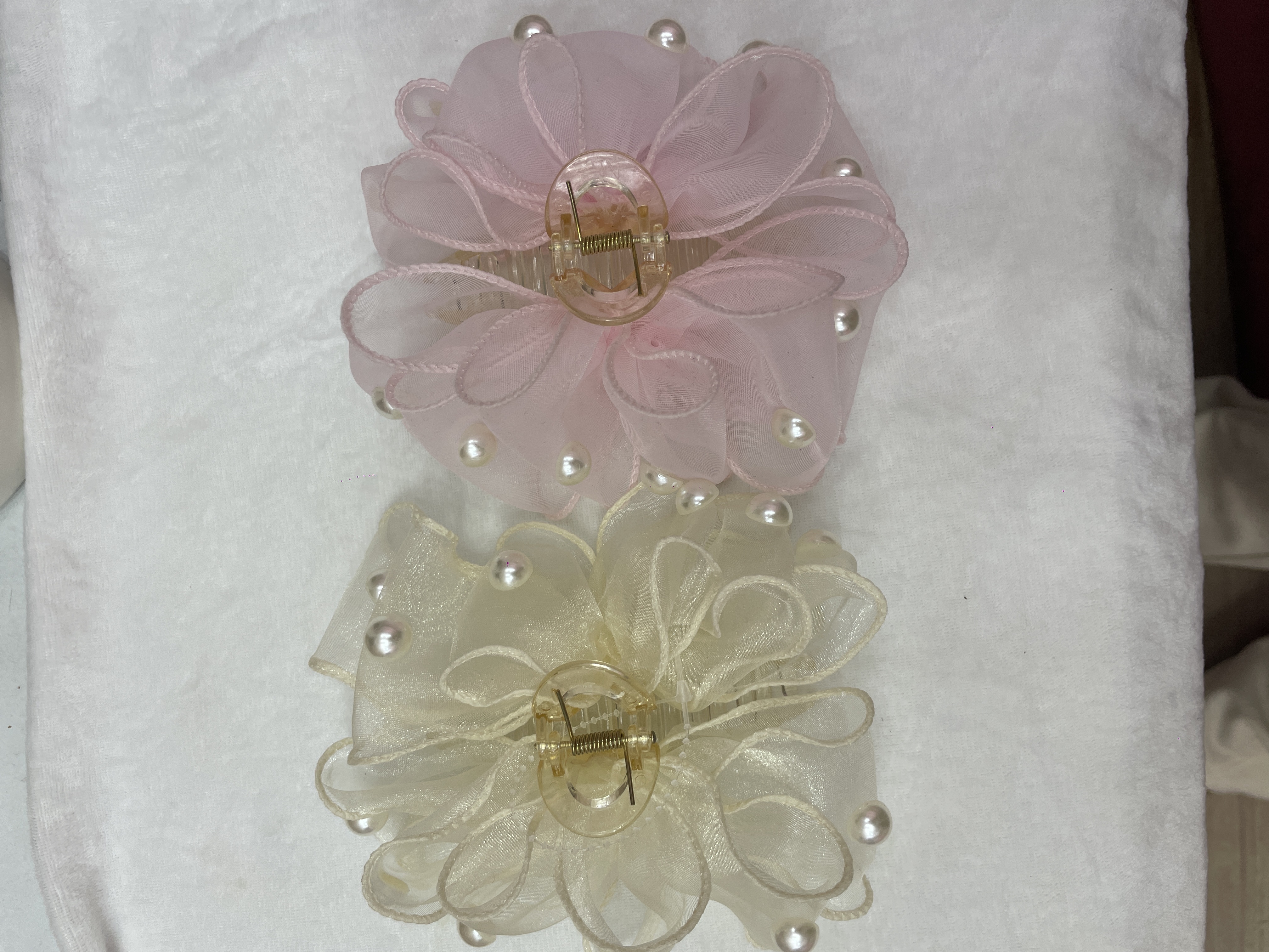 Black feather bubble clip, bow hairpin, high-end updo, shark clip, oversized hairpin, hair accessory to increase hair volume, bow pearl, Korean Black feather bubble clip, bow hairpin, high-end updo, shark clip, oversized hairpin, hair accessory to increase hair volume, bow pearl, Korean