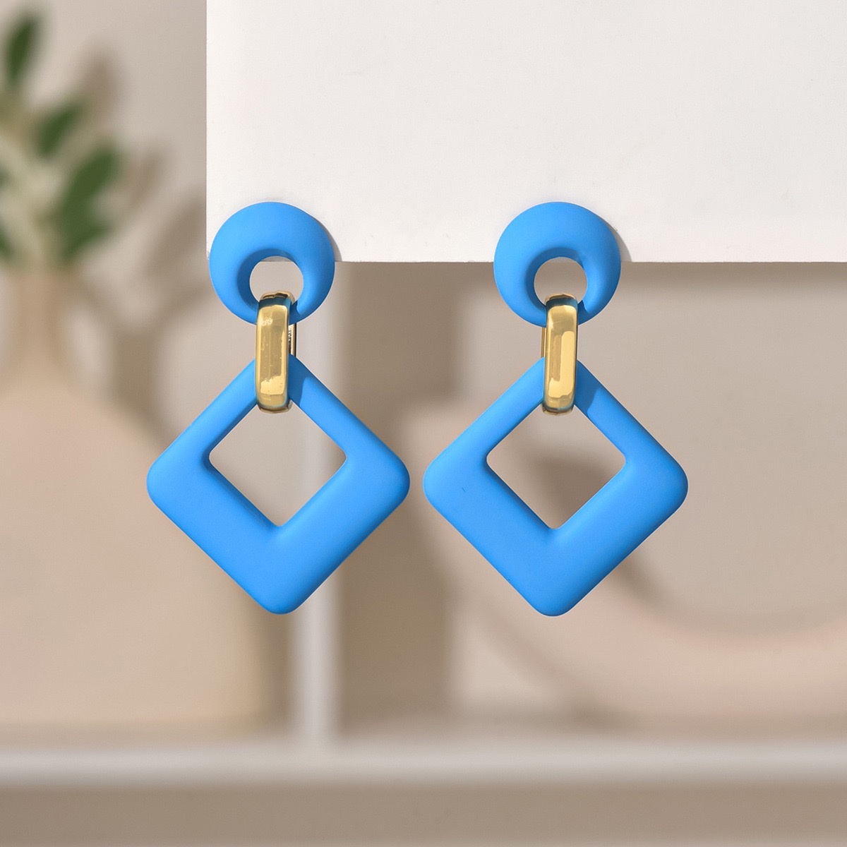 新款方形镂空几何时尚长款耳环夸张个性糖果彩色磨砂高级感耳坠饰饰品细节图