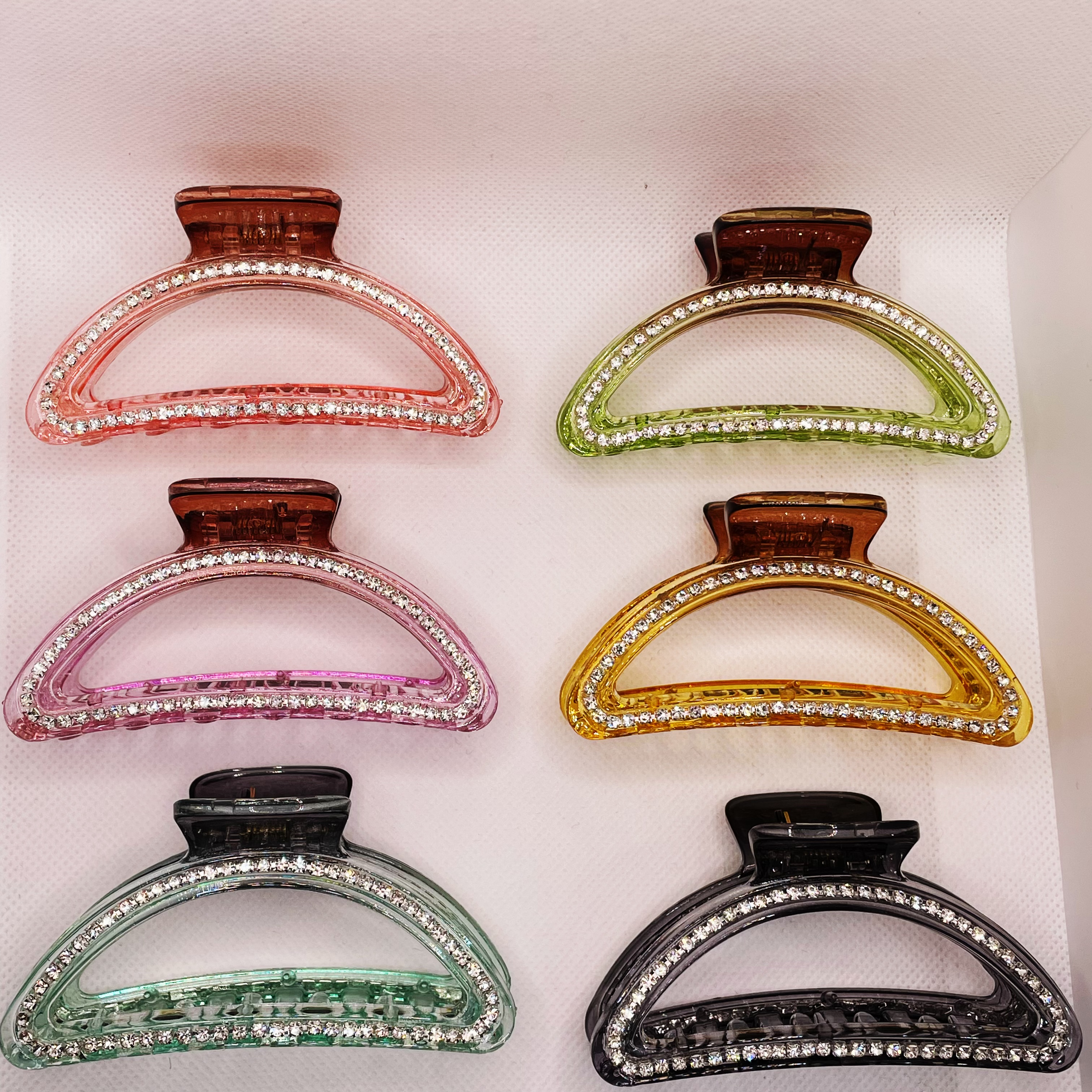 The 2024 new high-end shark clip, a large-sized Korean-style hair clip, is a hair accessory for the back of the head