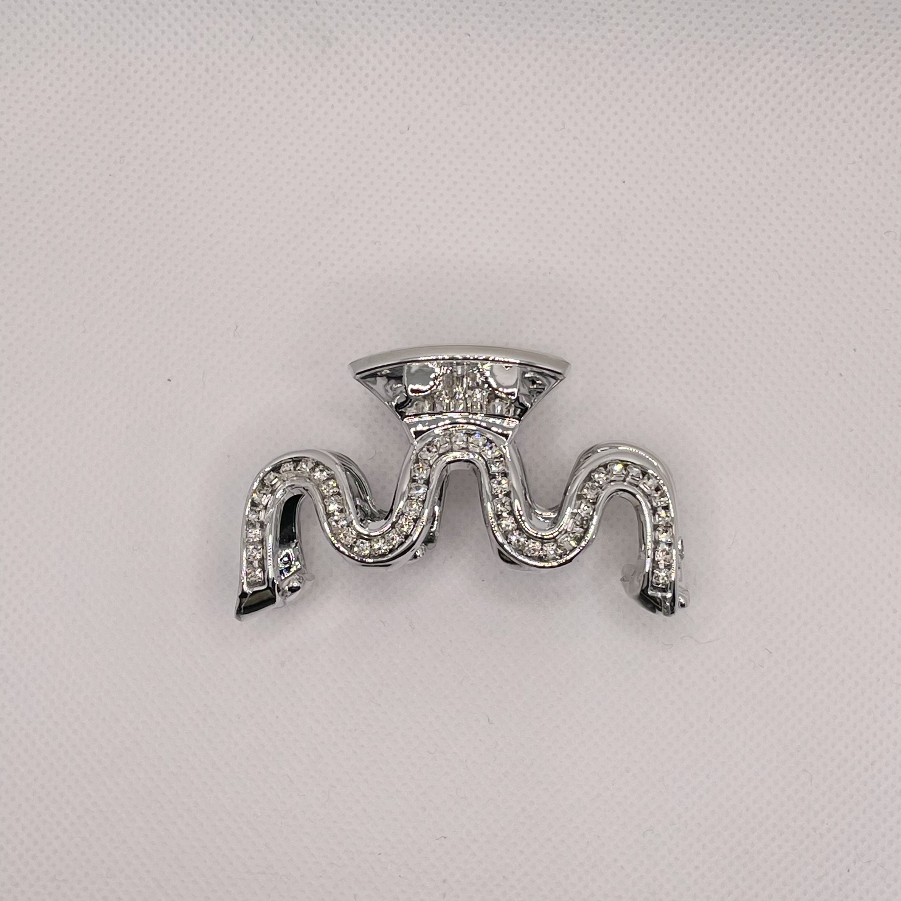 Simple and elegant medium-sized hairpin, versatile, retro back half hairpin shark clip, high-end water diamond hairpin clip Specification image