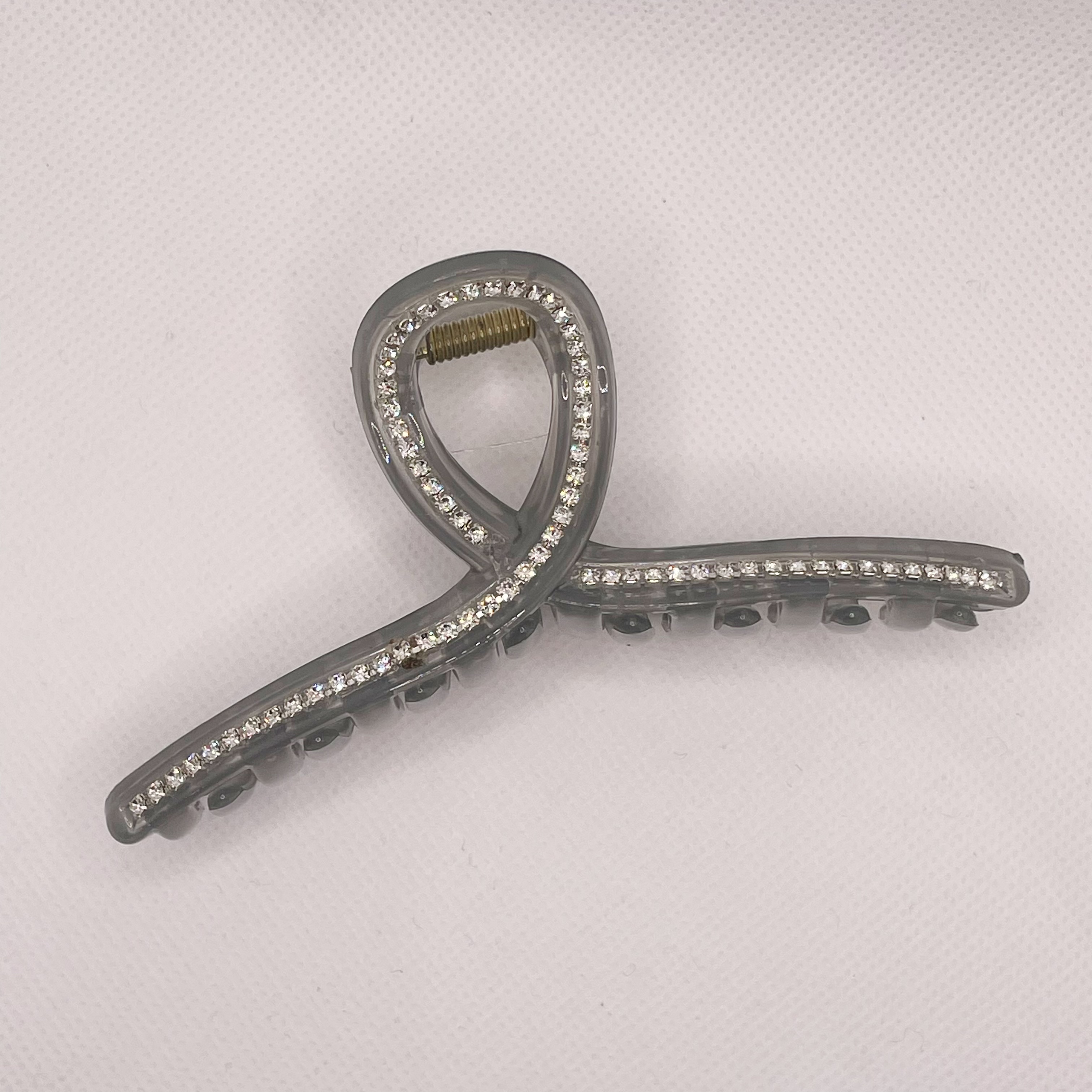 The PC hairpin clip with a high-end feel, diamond-encrusted grab clip, large hairpin, simple hair accessory, shark clip hairpin at the back of the head detail image 5