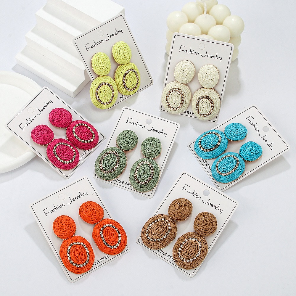 Korean retro design style raffia grass woven ball earrings, individual and exaggerated earrings, trendy color earrings Item Picture