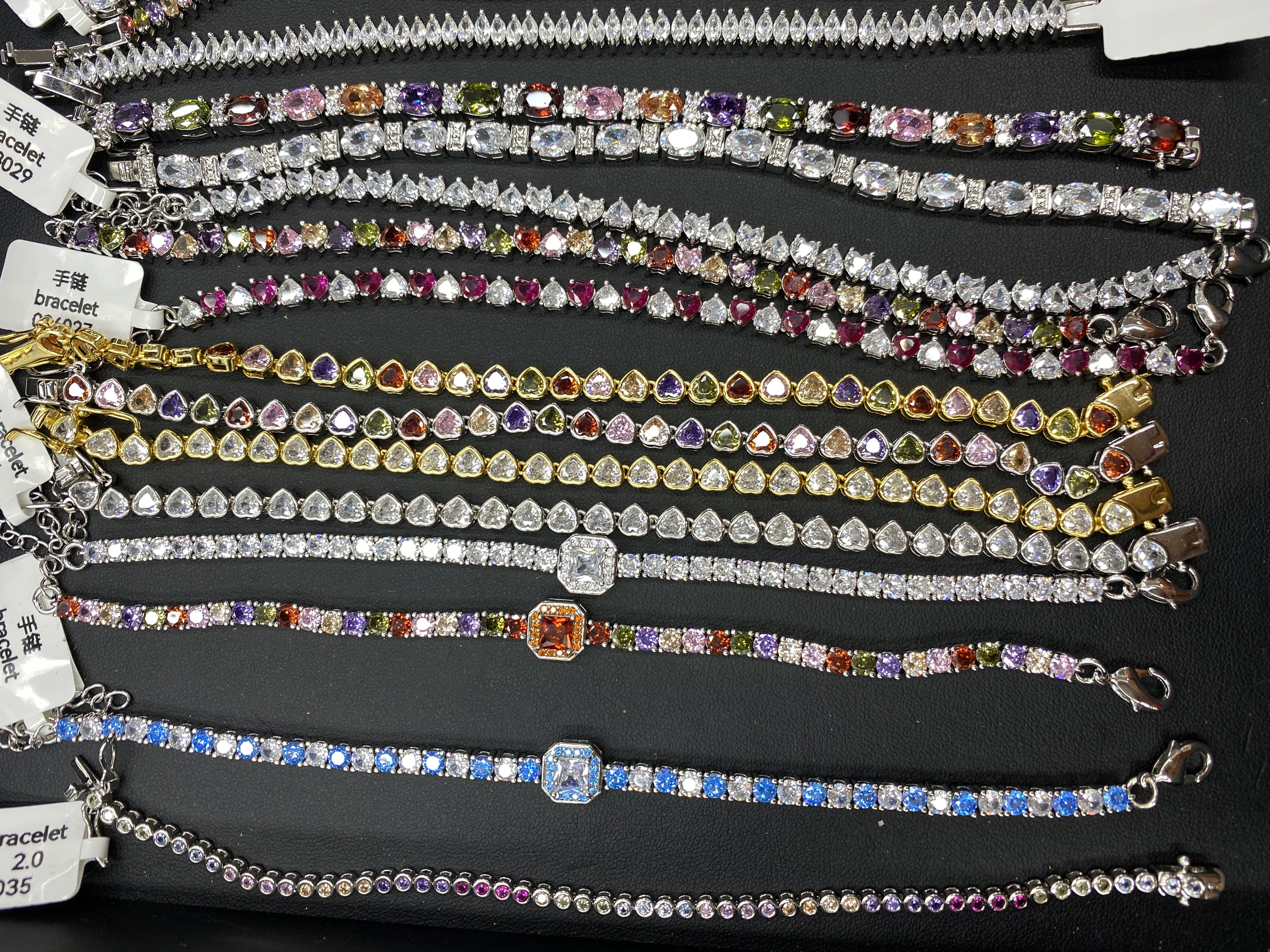 Copper-inlaid zircon is a popular and fashionable item for both domestic and international sales. It is a 2025 new model and a bestseller for live streaming on TK Specification image