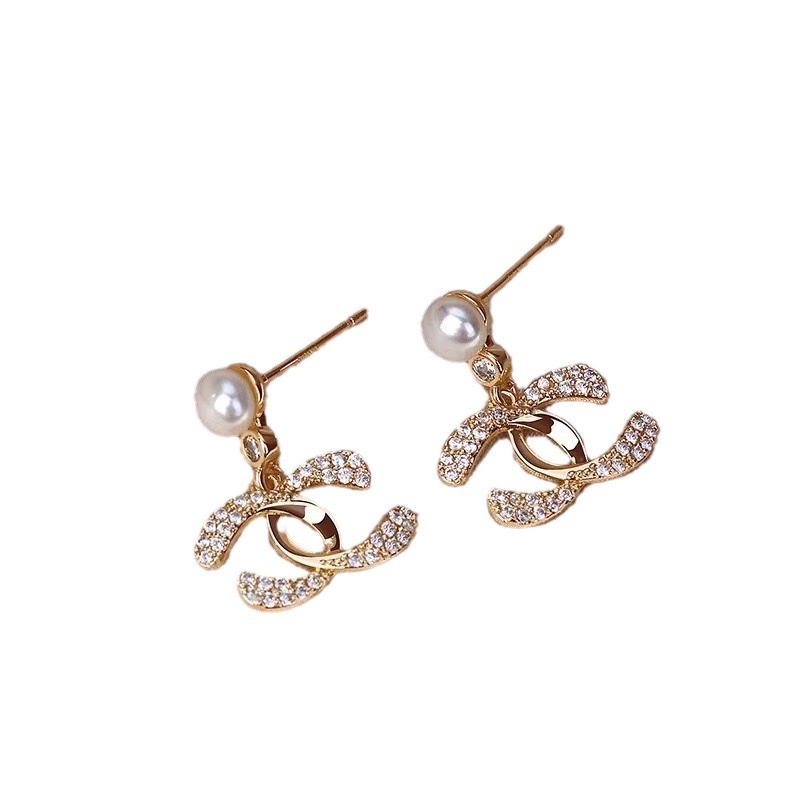 Micro incrustado circón conjunto de cadena de moda versión coreana para mujeres emblema incrustado circón conjunto de cadena simple y versátil collar brillo brillo alto grado sentido completo Item Picture