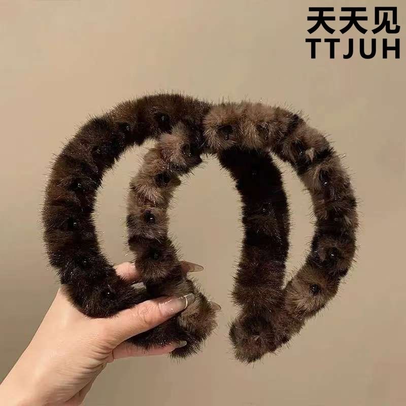 Furniture Eco-friendly hair comb sets, hair accessories, hair ties, hair bands, women's fashionable hair accessories, eco-friendly materials, gentle hair care hair accessories, hair accessories Specification image