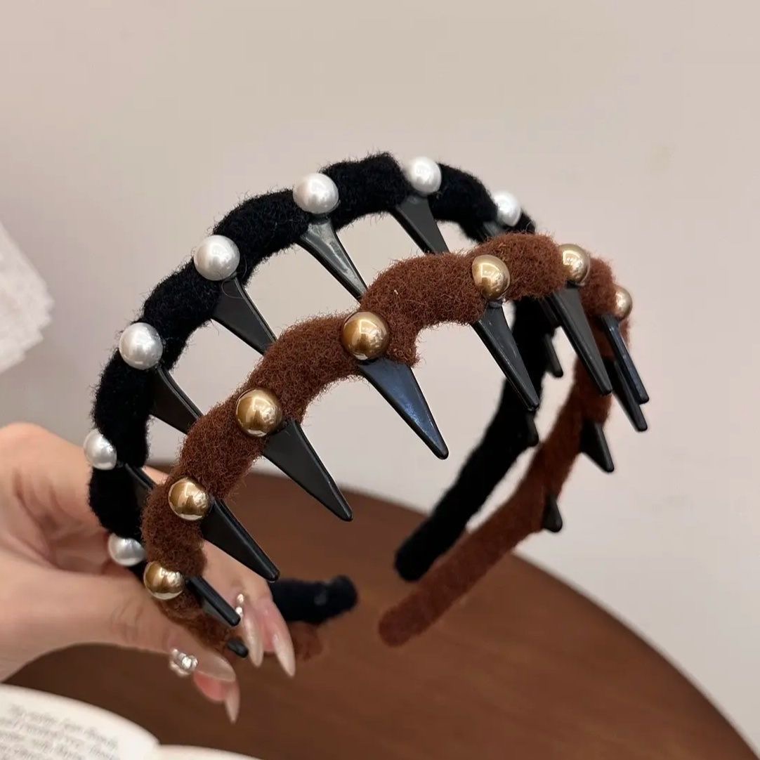 Cute hair clips for girls' hair accessories, exquisite and durable, won't damage hair quality, fashionable and trendy style, randomly dispatched hair accessories