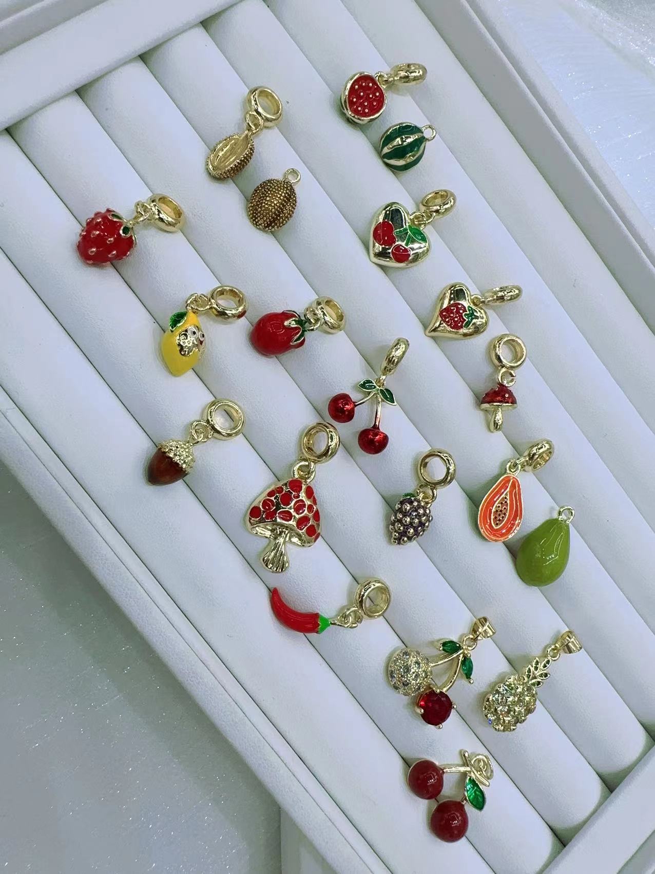 New oil-dripping colored vegetable and fruit pendants cherry 🍒 durian. Grapes 🍇... DIY Accessories