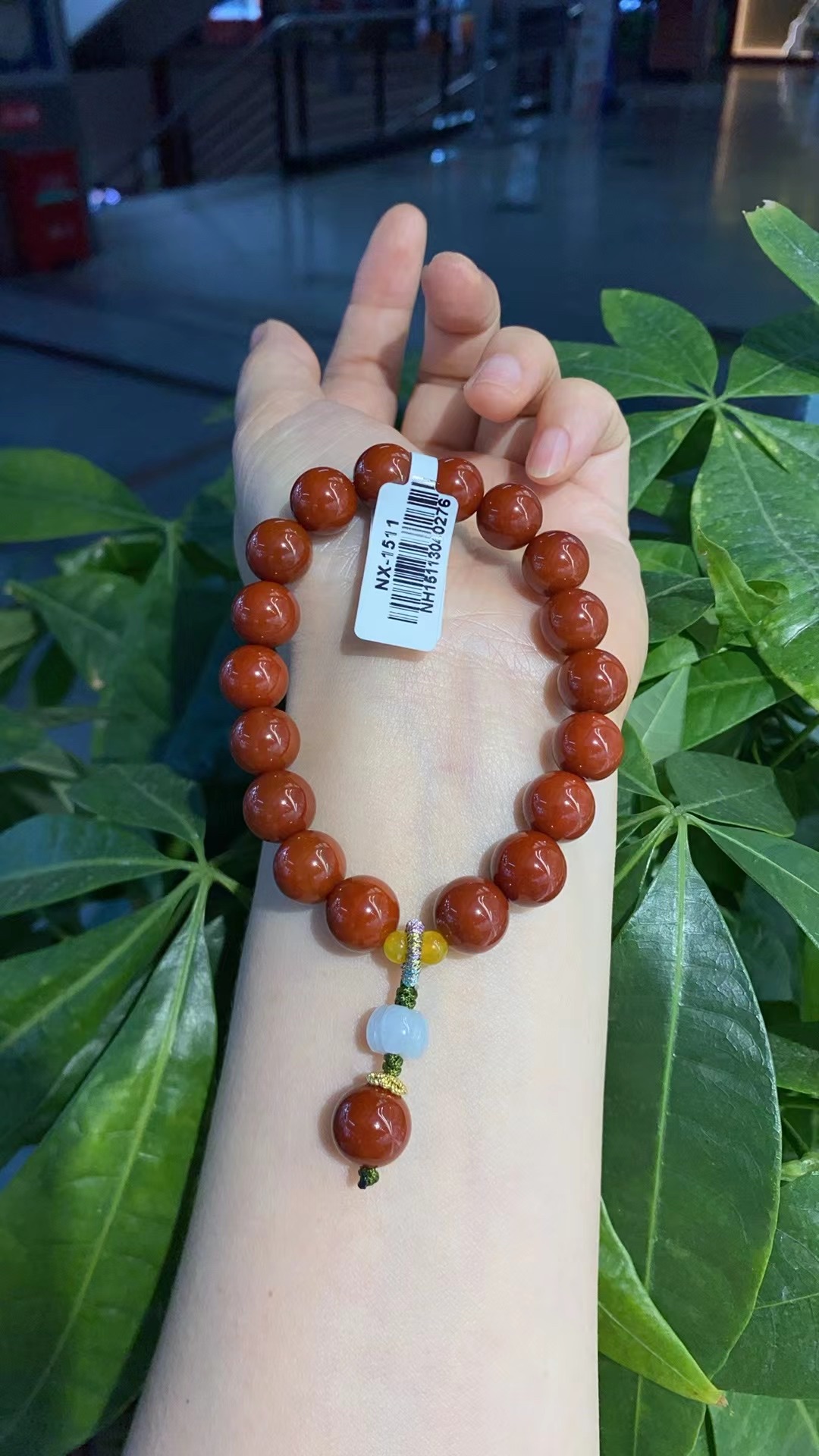 南红玛瑙手链，红色就是一个巨大的能量场🔴
喜庆、好运、热忱、活力……一键加满，
“穿红戴红，一世不穷”❣️
