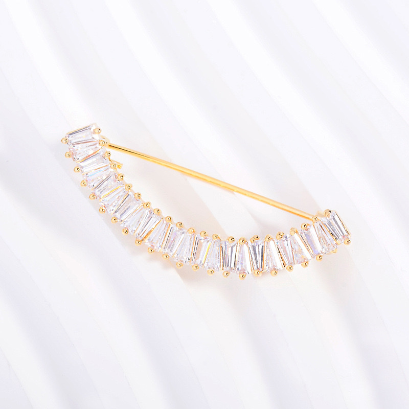 The 2025 new style simple and exquisite arc-shaped brooch is fashionable and versatile. It features a micro-inlaid zirconium brooch as an accessory for clothes and anti-glare pins details Picture