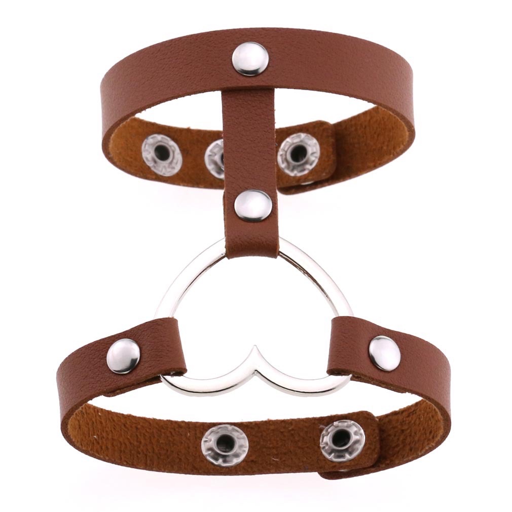 Cross-border, personalized, non-mainstream, one-piece leather bracelet, punk gothic, heart-shaped cuff bracelet detail image 2