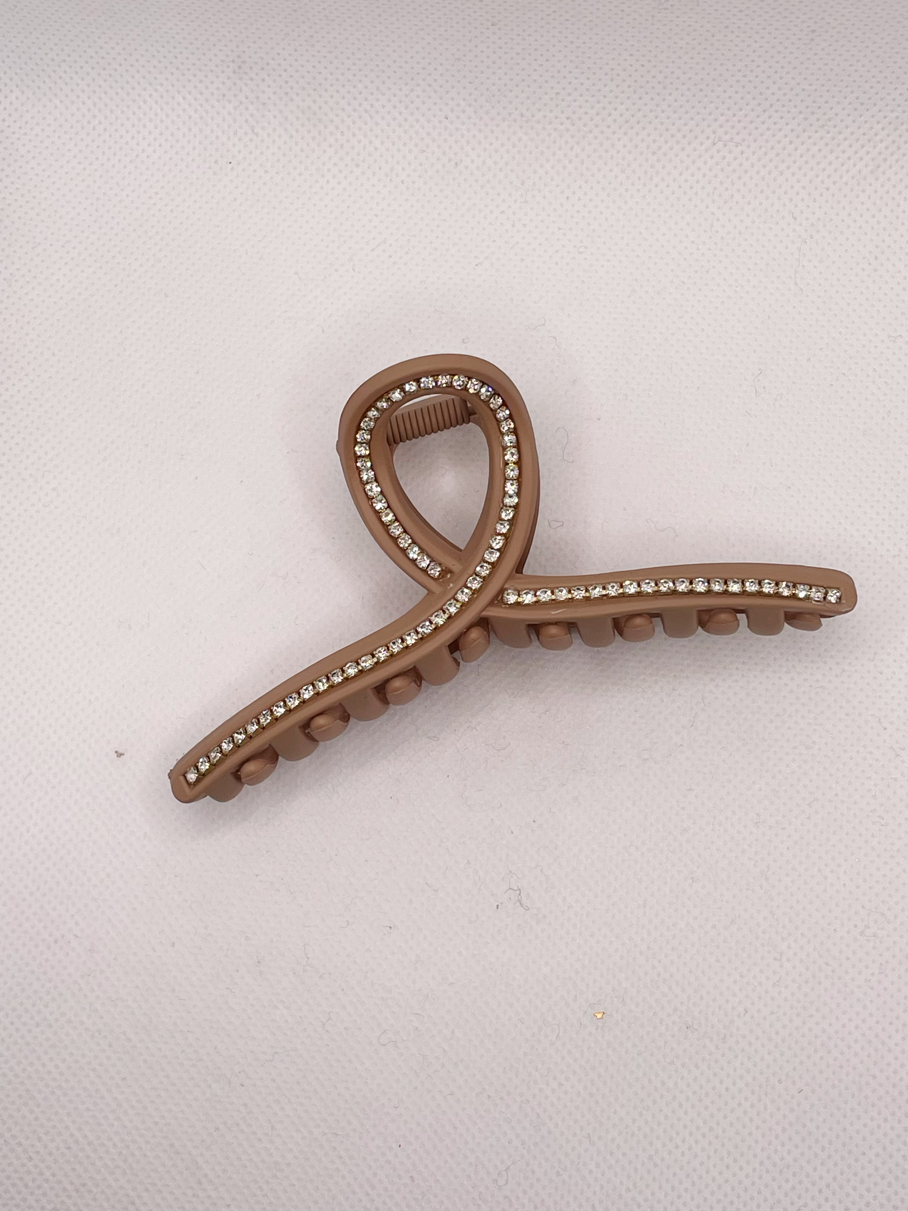 PC hair clips, high-end diamond-encrusted grab clips, large hair clips, simple beige hair accessories, shark clip hair clips at the back of the head Specification image