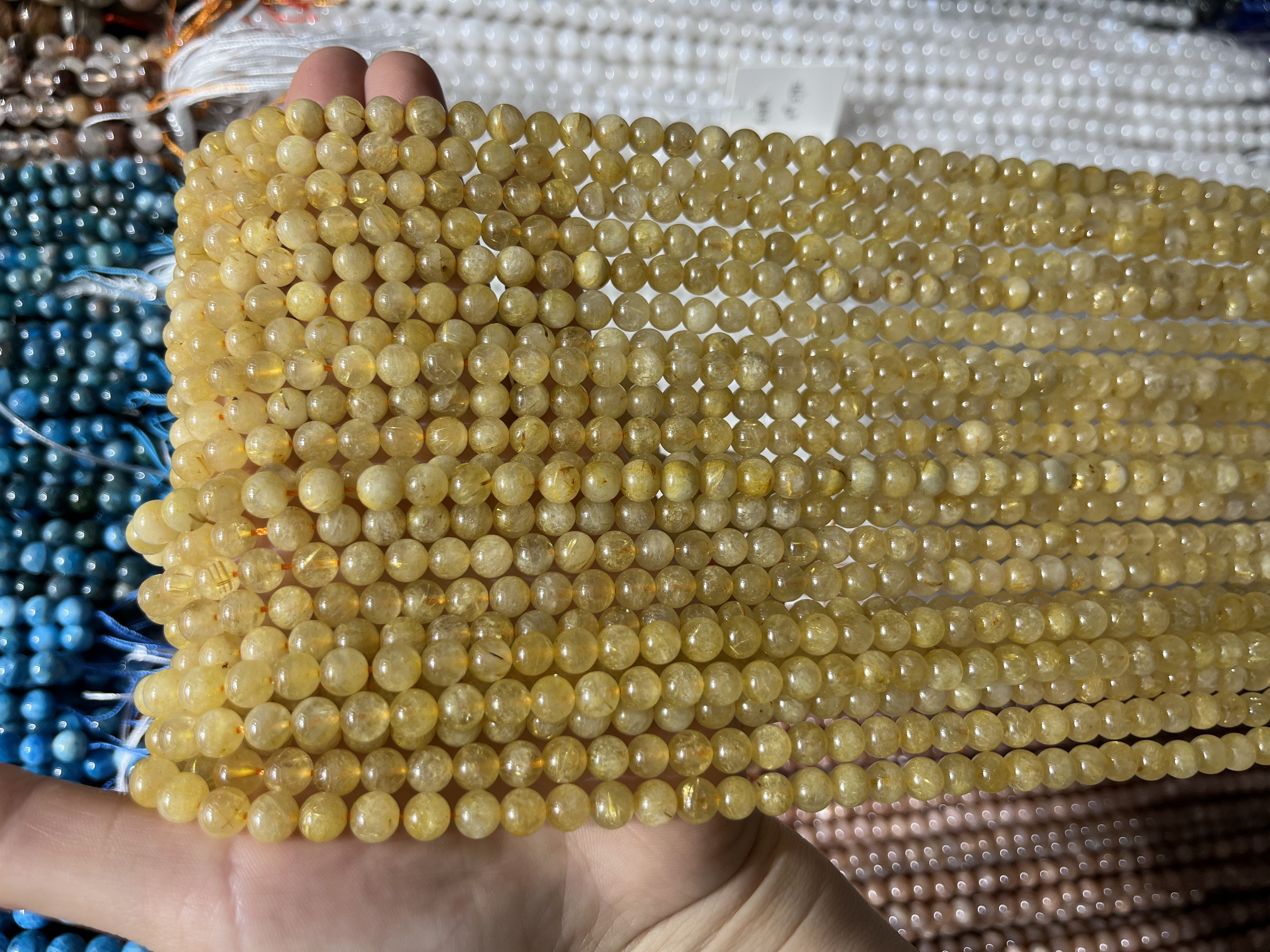 天然金发晶散珠批发 黄水晶diy饰品配件手链串珠 金发晶圆珠半成品 金丝发晶隔珠半成品珠子详情图4