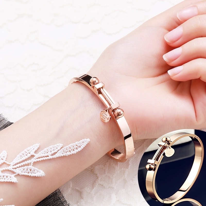 Stainless steel bracelets are fashionable accessories and unique charm for women detail image 3