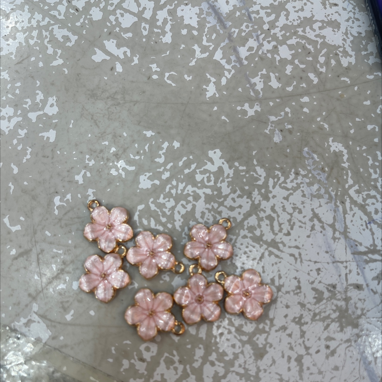 手机配件，项链搭配，钥匙扣挂件，DIY配件产品图