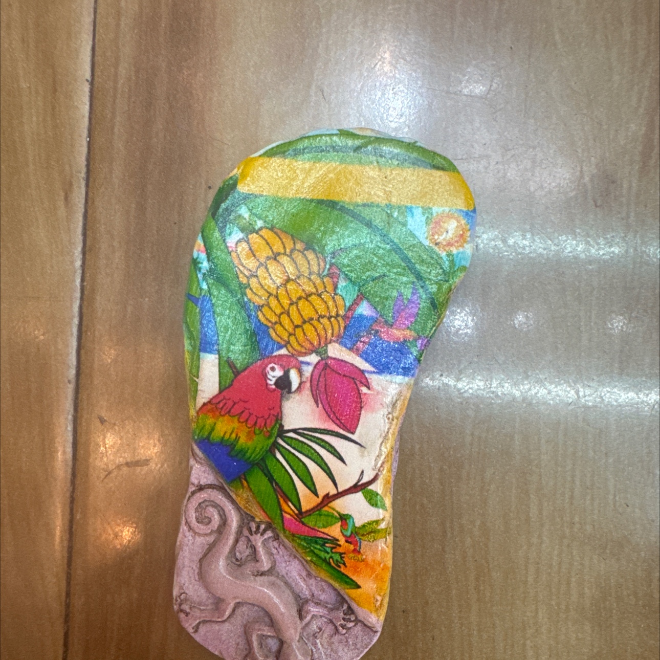 木质工艺品实物图