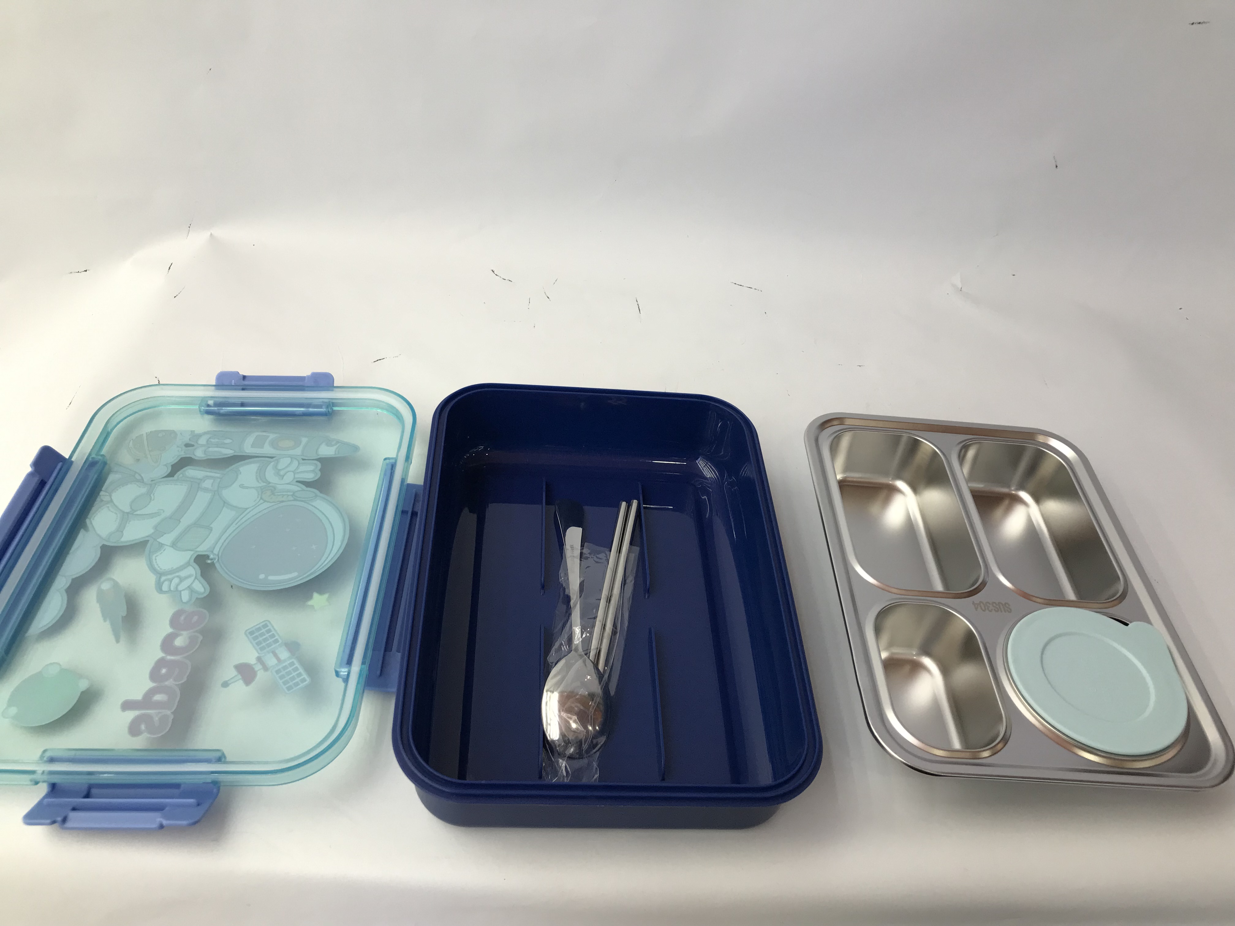 不锈钢保温饭盒 便当盒 饭餐盒 一体设计 轻便携带 保温效果好 饭盒食物保鲜 detail image 2