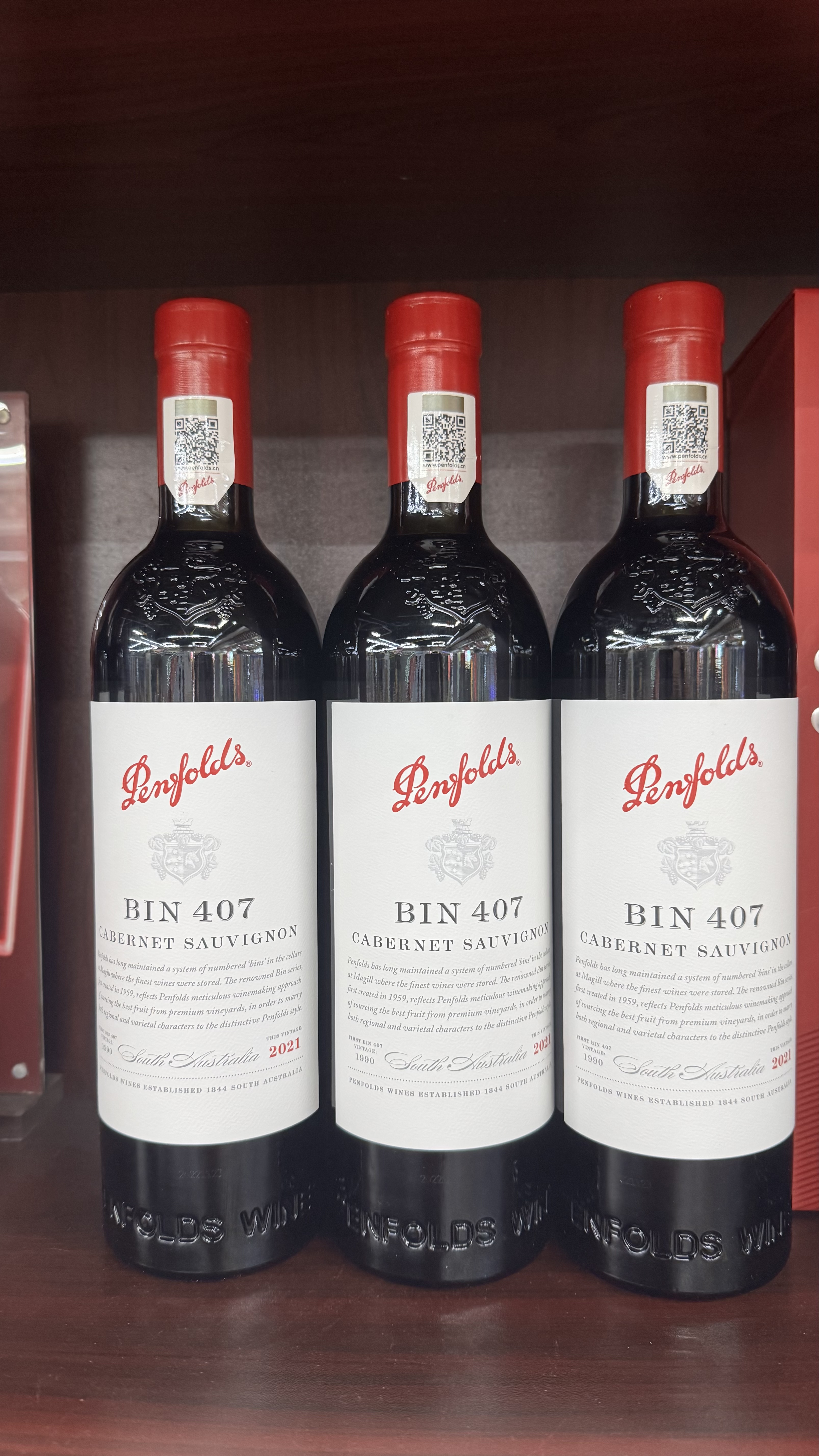 Penfolds Dry Red Wine, original bottle imported from Australia, Penfolds 407 Dry Red Wine