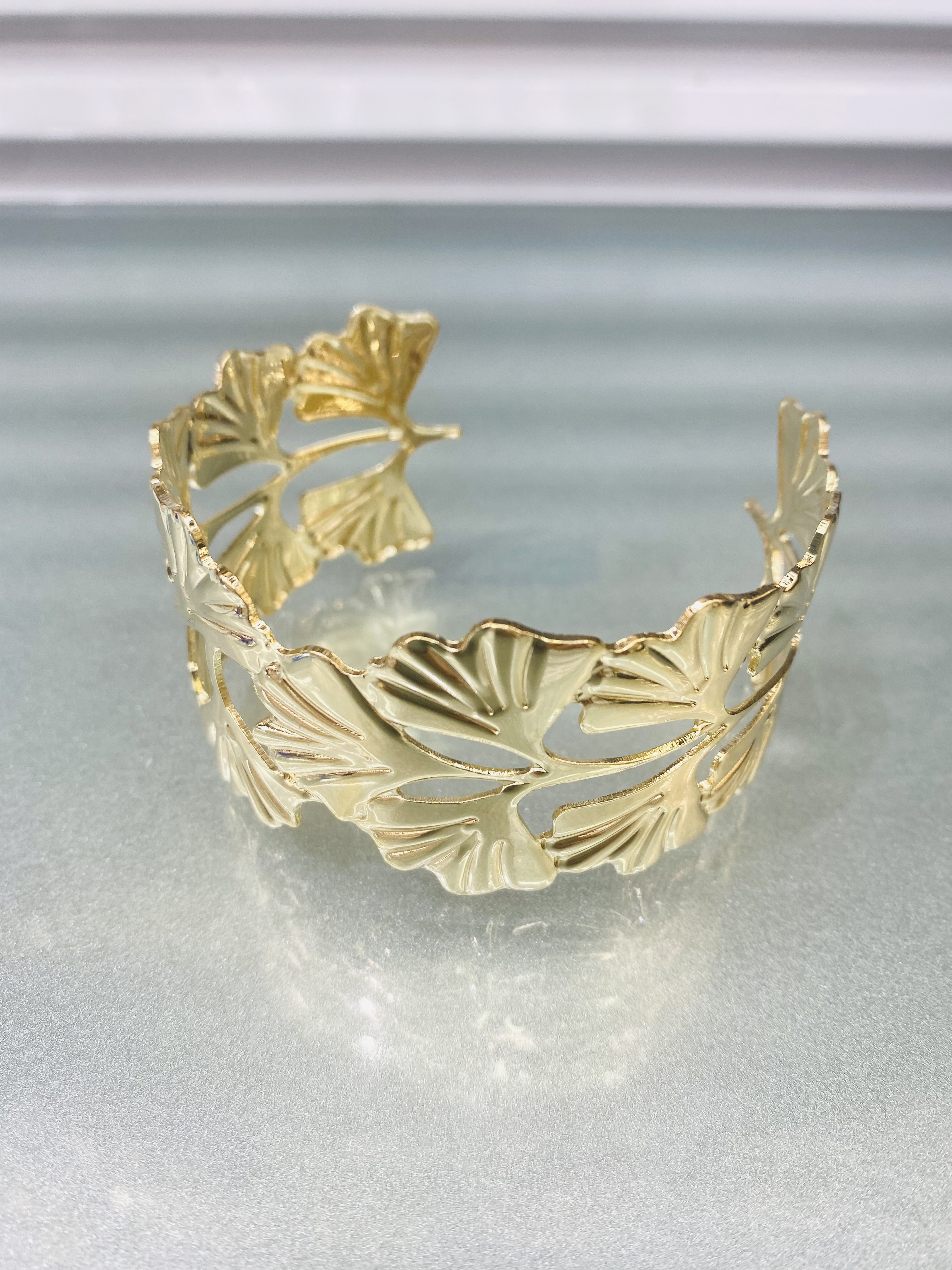 Fashionable and exquisite bracelet accessory, ladies' fashionable bracelet. Bracelet, bracelet