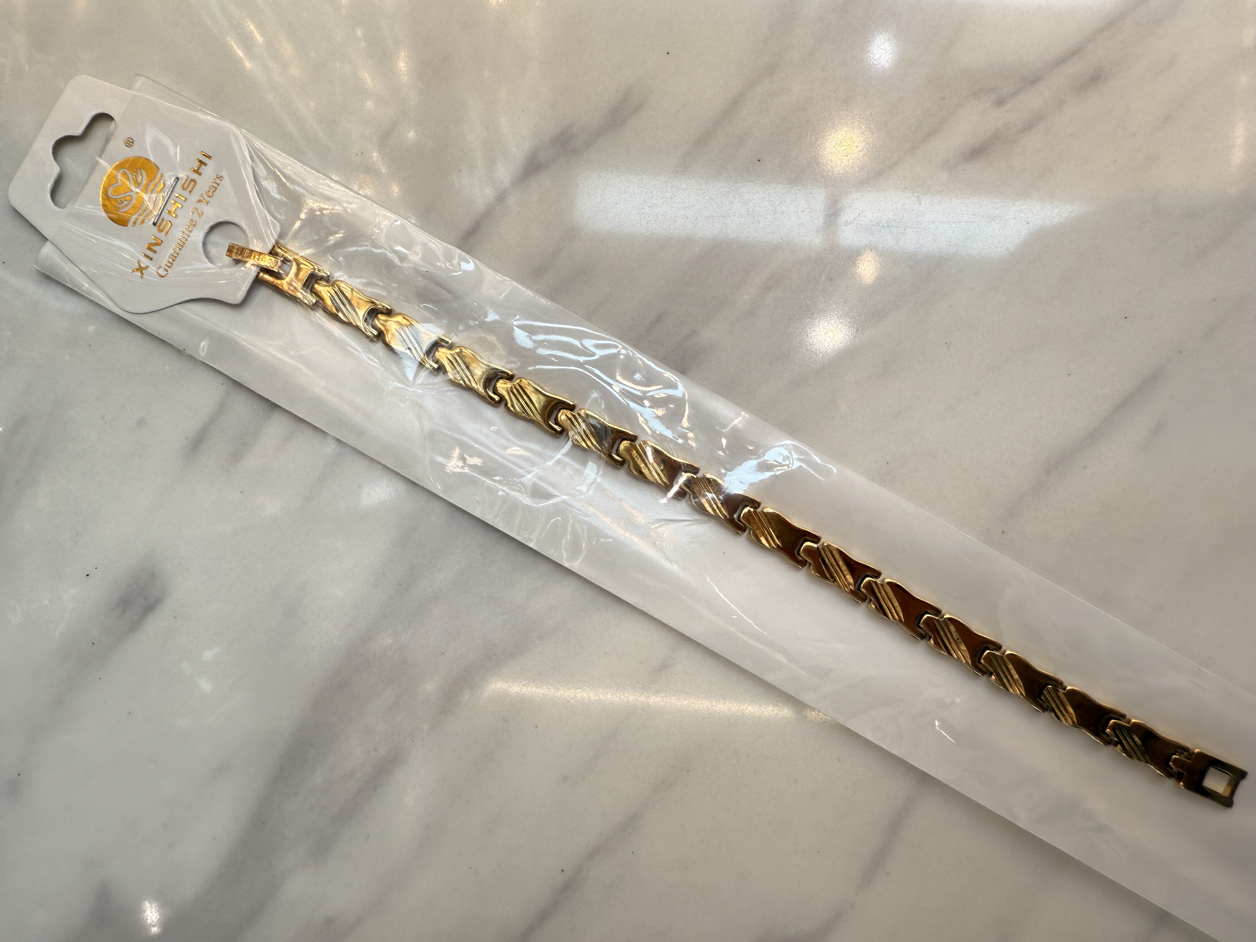 金色手串饰品 不锈钢手链 时尚潮流女士手链 高档镀金饰品 精致手链礼物