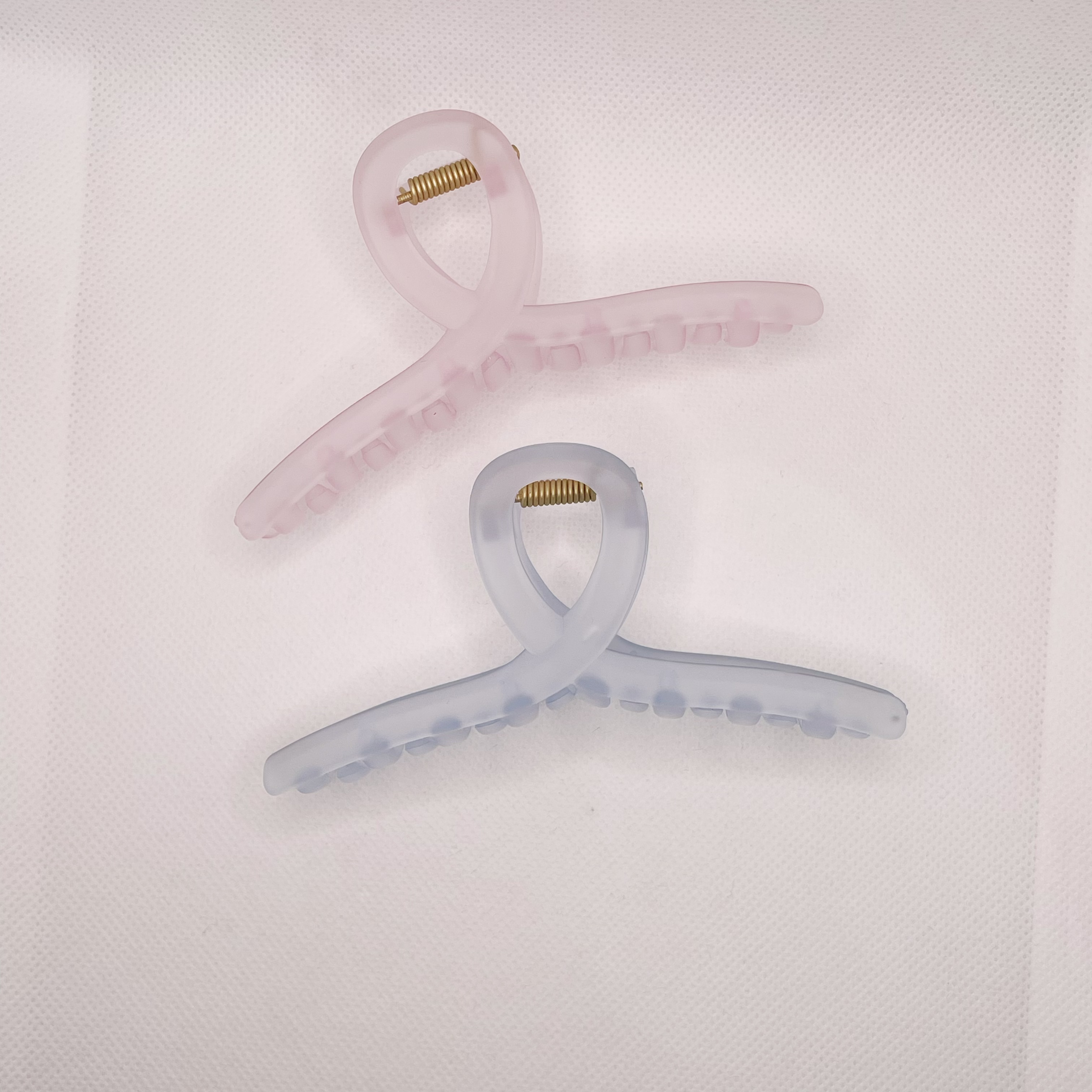 11cmPS material Korean girl hair clip, elegant and simple gripper, cross-matte hair gripper, medium-sized toiletries clip details Picture