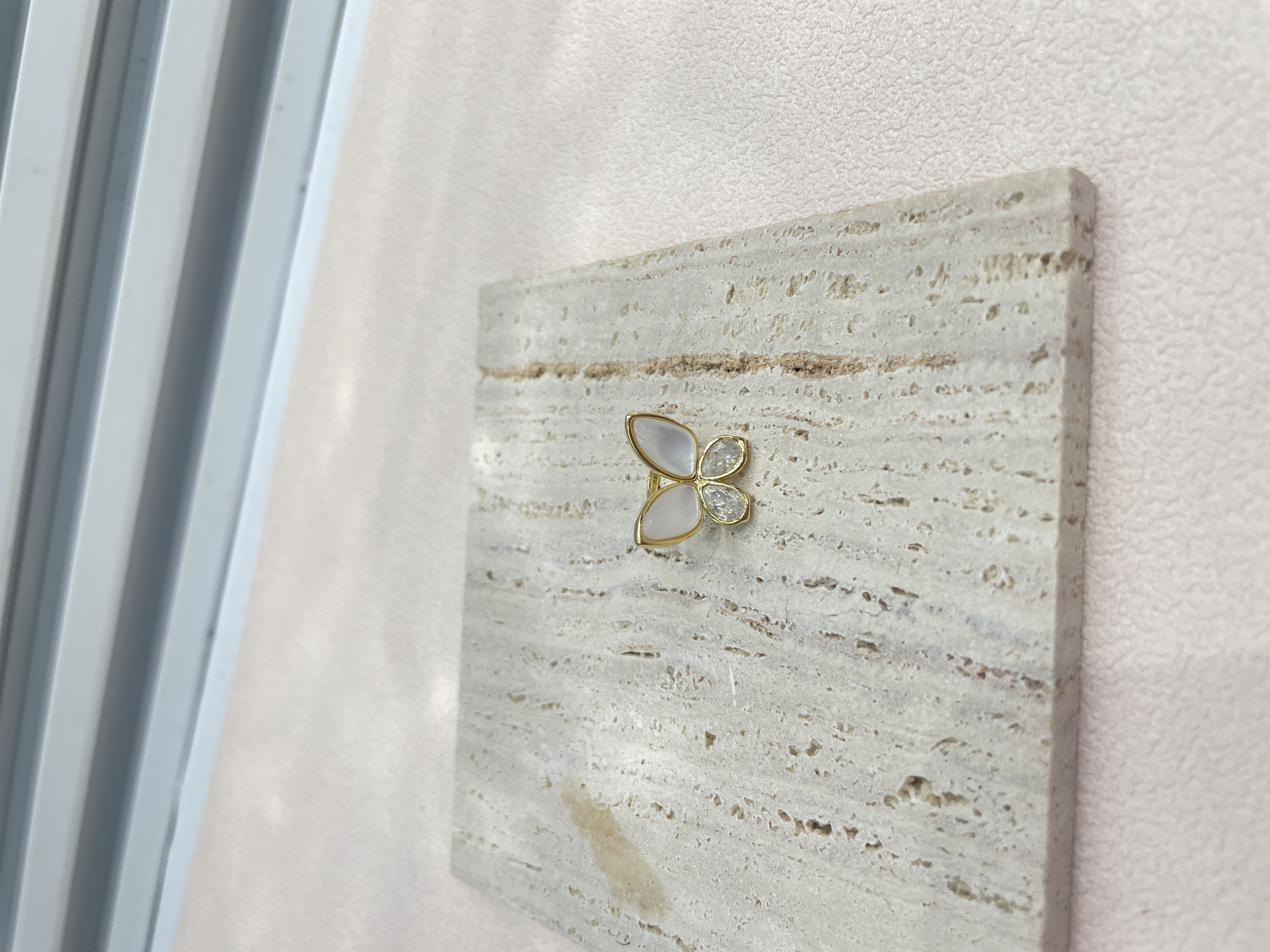 小众设计高级微镶锆石蝴蝶耳骨夹精致时尚百搭超闪无耳洞耳夹耳饰产品图