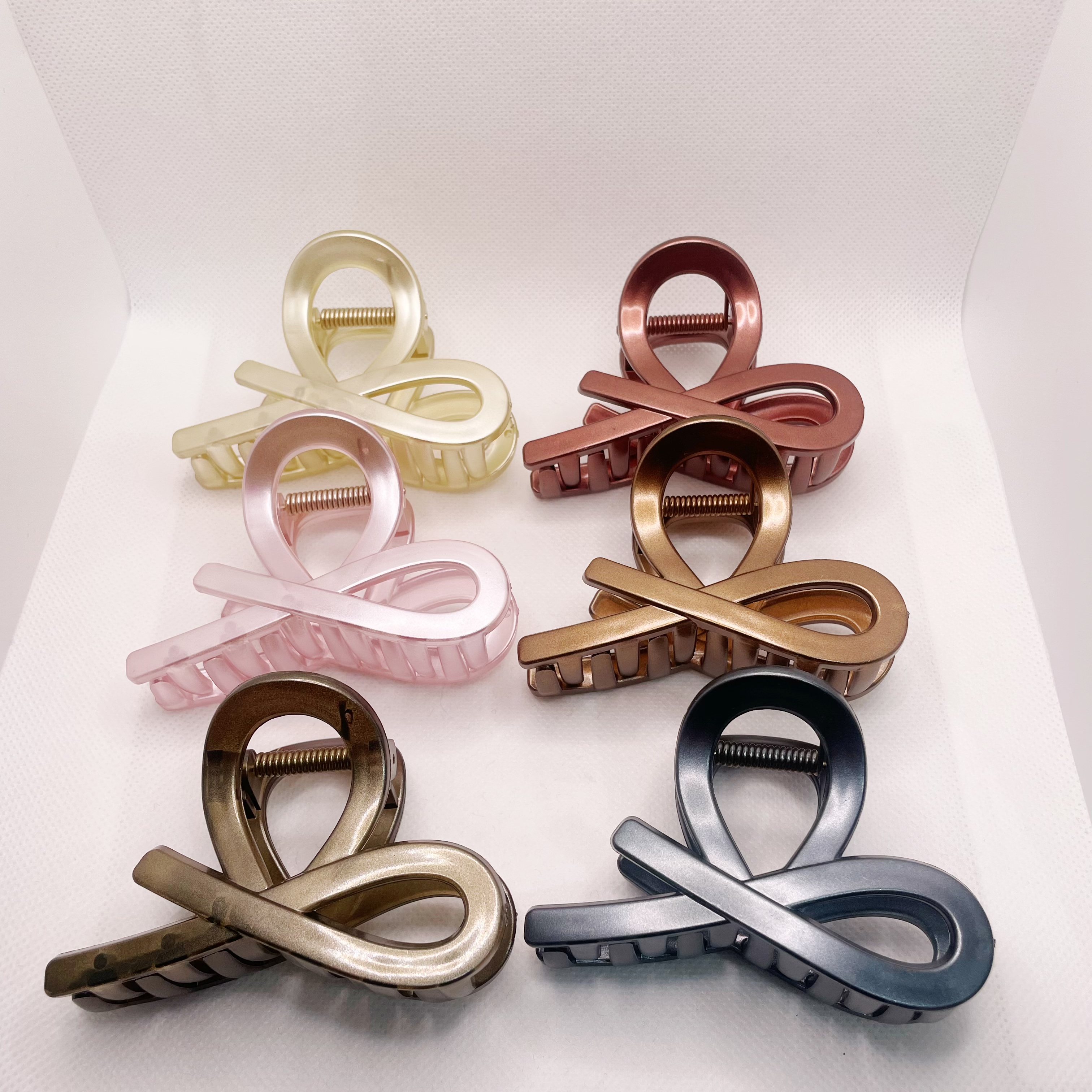 High-end and simple semi-tied hair clip for women, 2025 new style hair clip, back of the head updo, shark clip headwear, hair clip