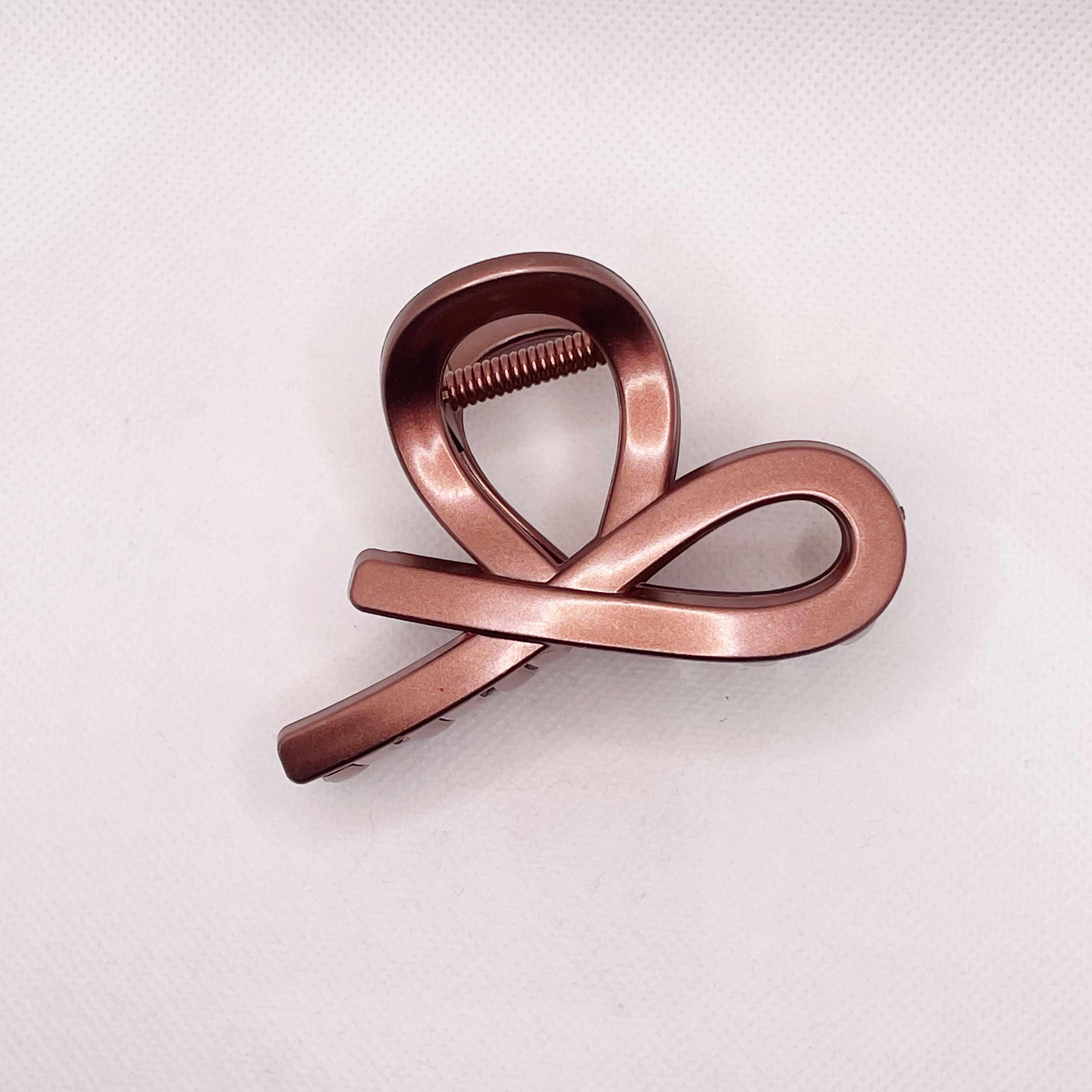 High-end and simple semi-tied hair clip for women, 2025 new style hair clip, back of the head updo, shark clip headwear, hair clip Item Picture