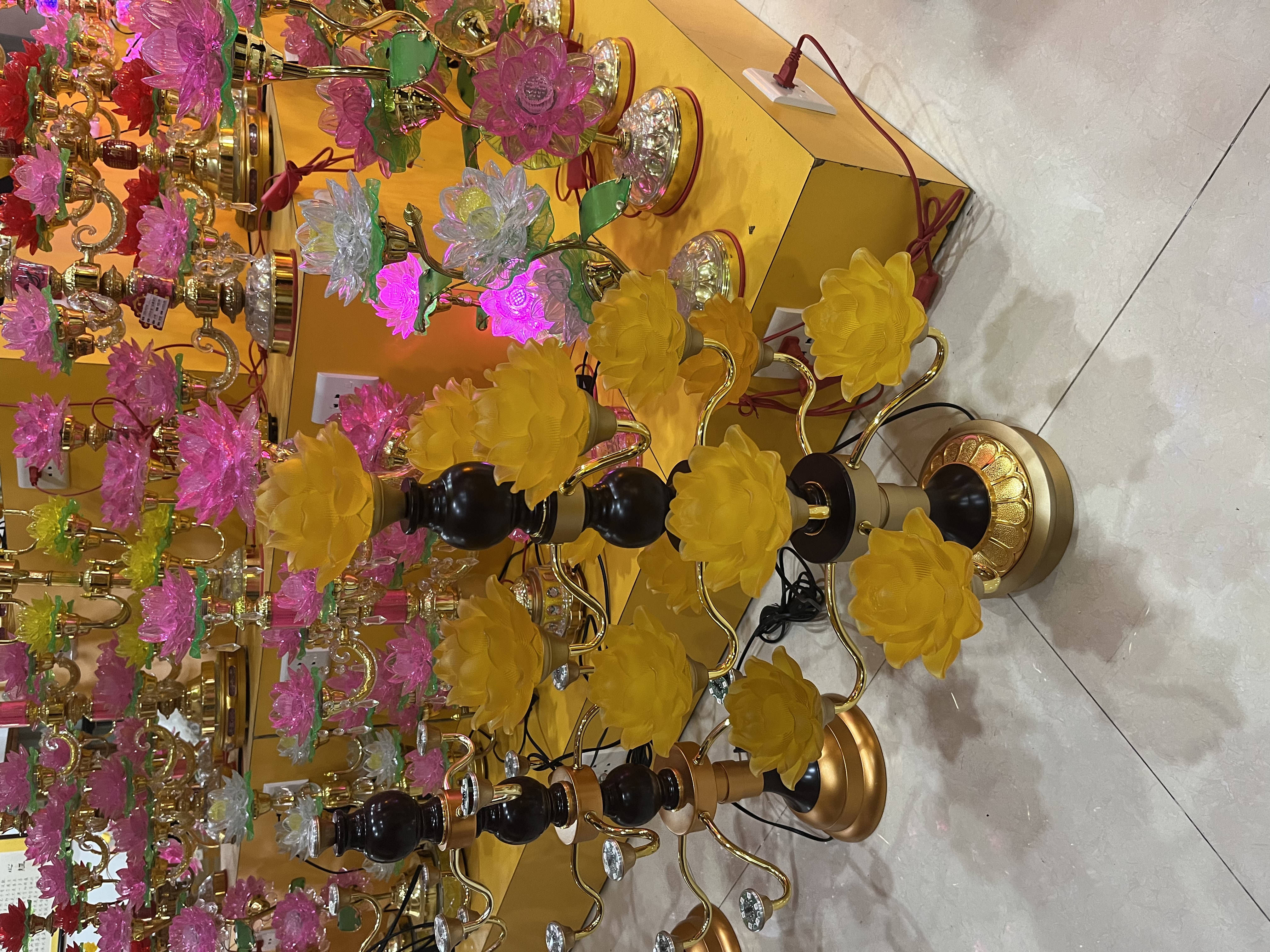 电子灯塑料制造莲花马灯 蜡烛灯设计 美观耐用安全环保生日布置气球支架大气球儿童户外大气球详情图3