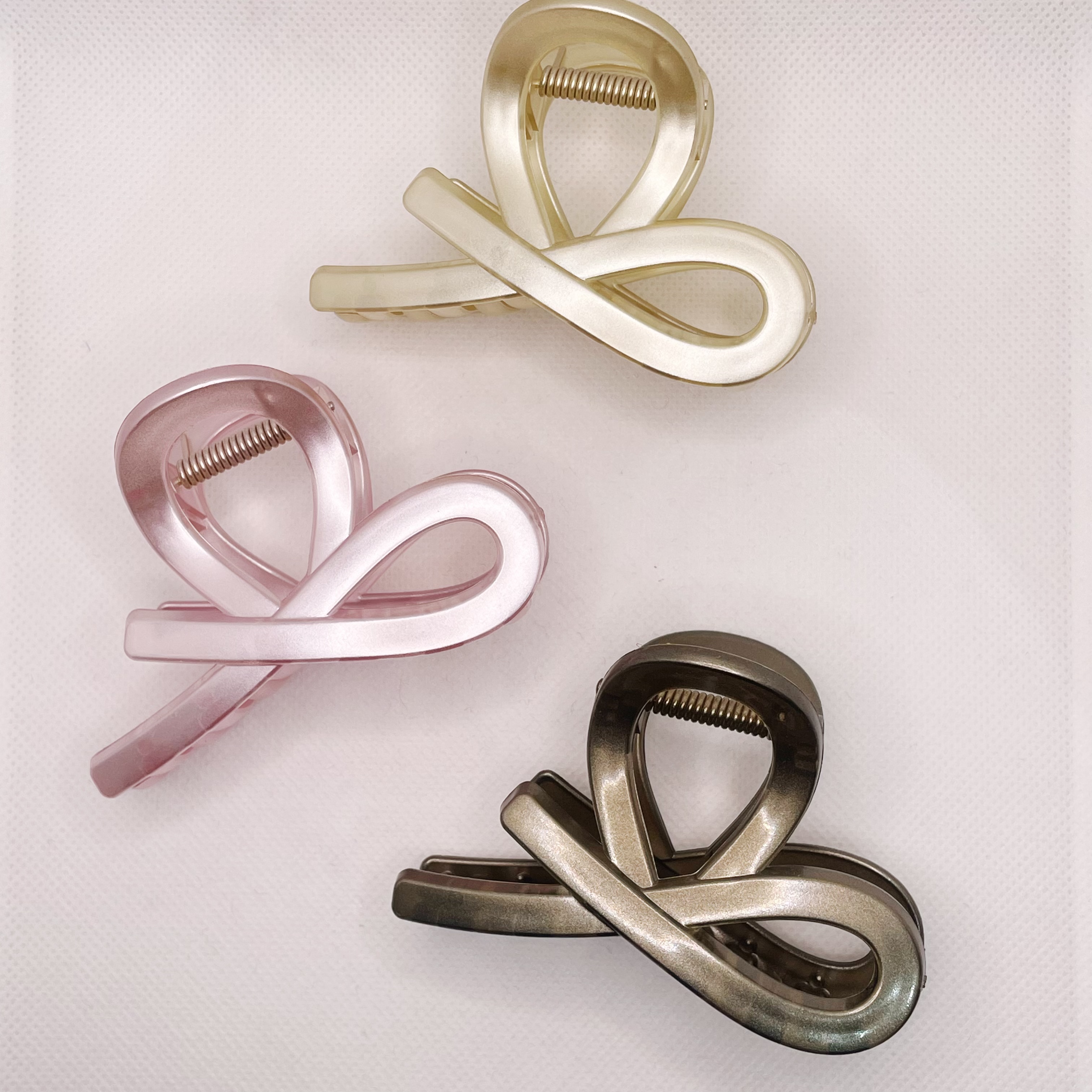 High-end and simple semi-tied hair clip for women, 2025 new style hair clip, back of the head updo, shark clip headwear, hair clip detail image 2