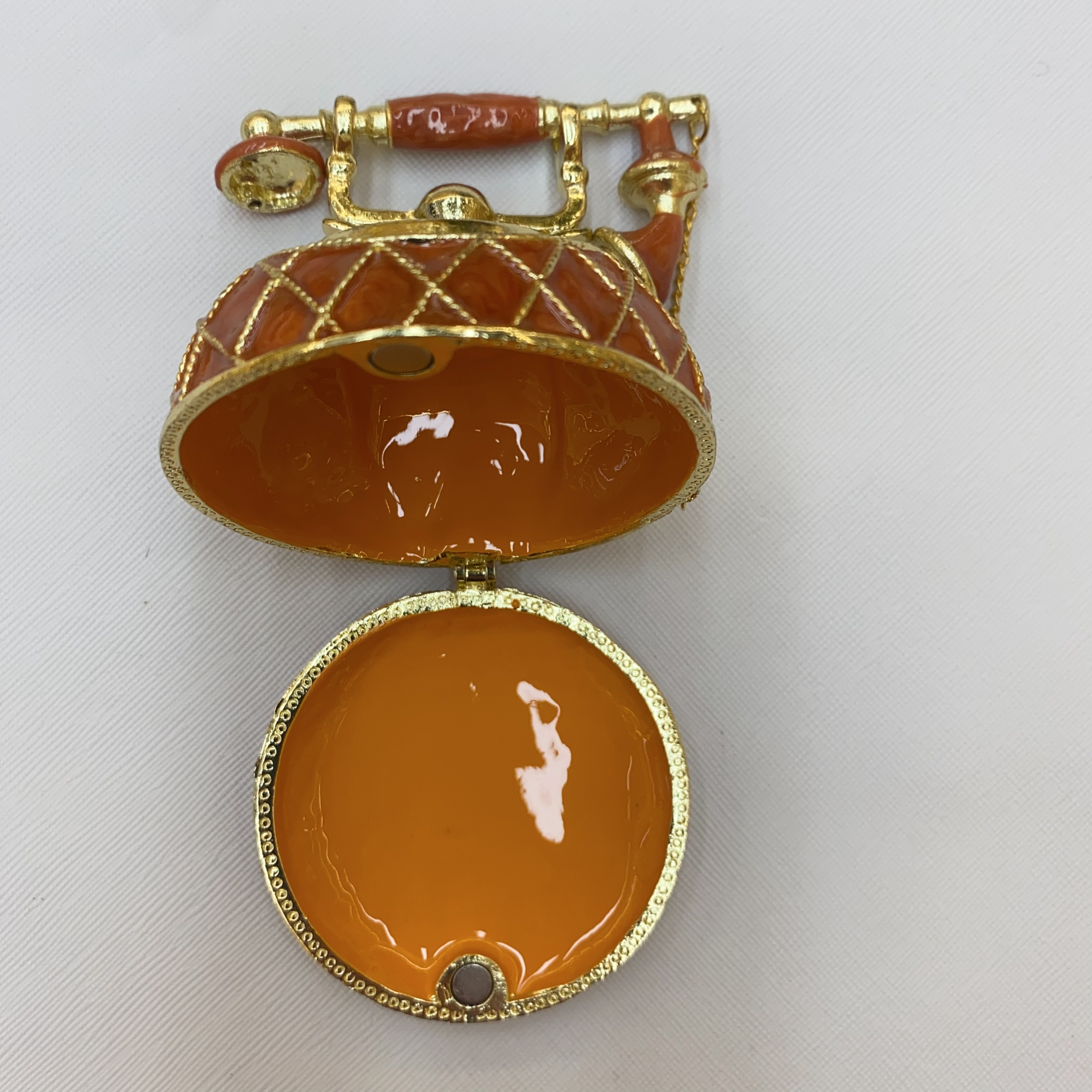 妇女推荐伴手礼 商务礼品精选 中学生礼物热销 高端礼品套装优选，金属电话机家居装饰，装饰工艺品商务礼品礼品伴手礼细节图