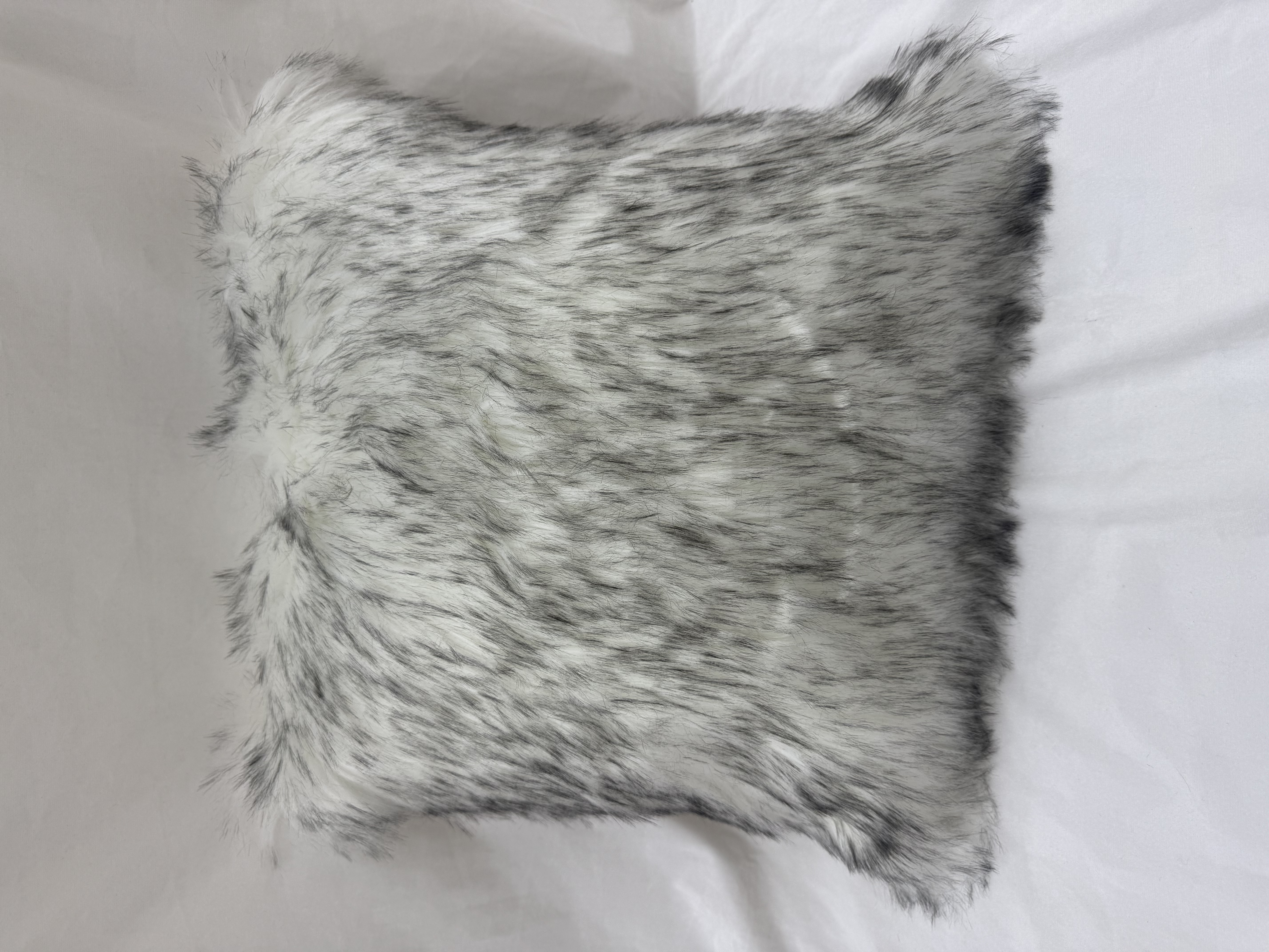 长毛靠垫套45*45cm  现代简约风格时尚生活用品靠垫抱枕详情图4