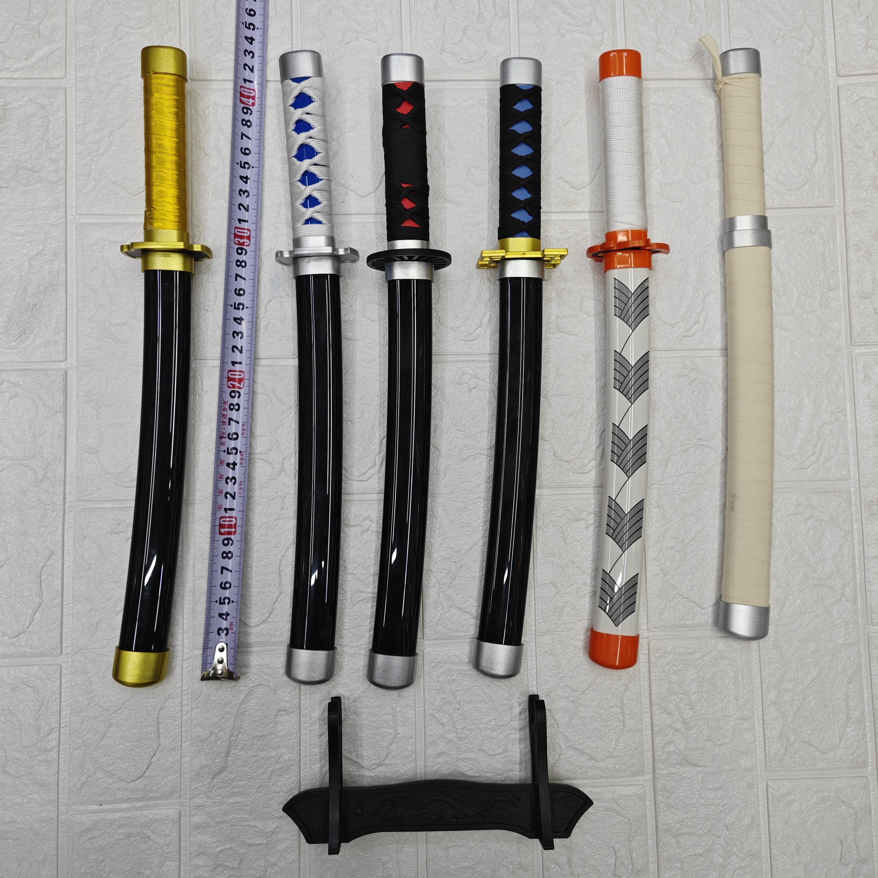 鬼灭之刃 金属刀剑 动漫武士刀 小武士刀cos 带架 金属摆件 玩具 儿童 未开刃 cosplay 道具白底实物图