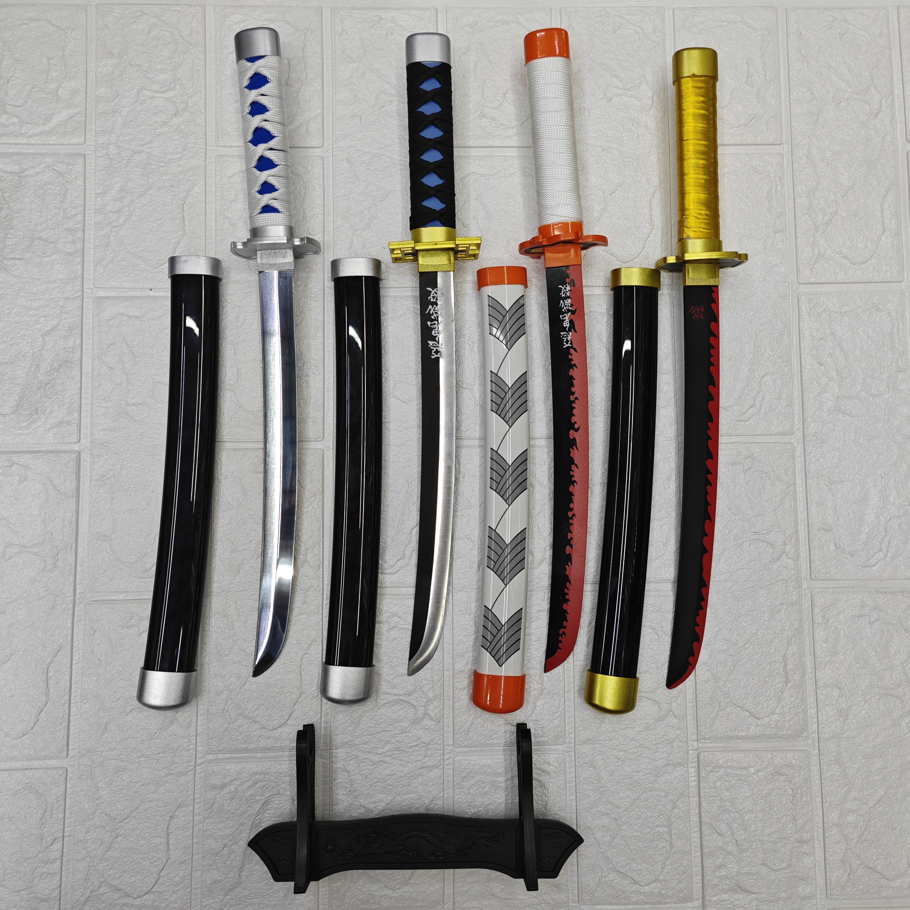 鬼灭之刃 金属刀剑 动漫武士刀 小武士刀cos 带架 金属摆件 玩具 儿童 未开刃 cosplay 道具详情图8