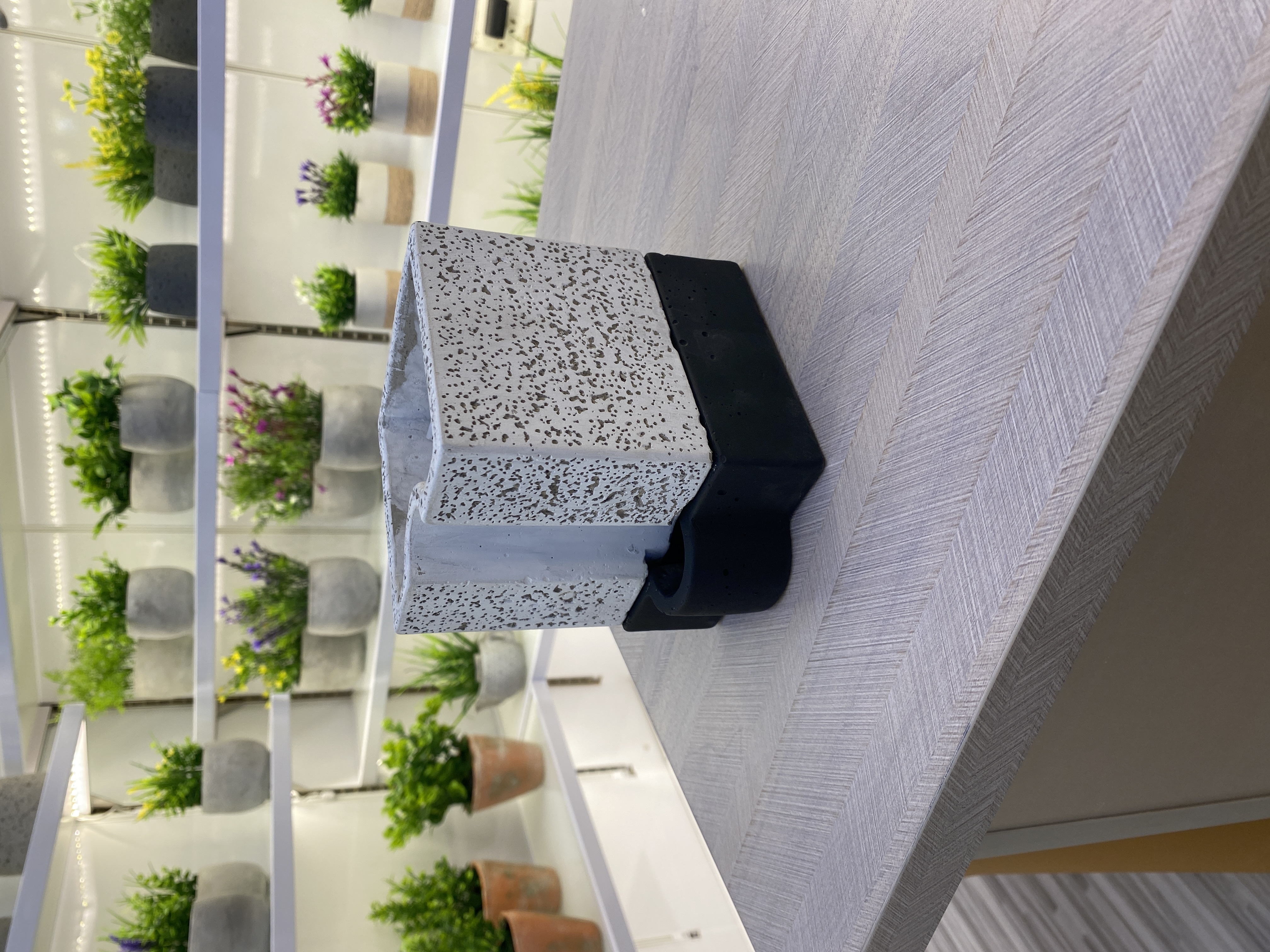 Senmil Home厂家直销外贸自吸水水泥花盆 花瓶花插 水泥工艺花盆 热销欧美 适合家居庭院种植插花水泥花盆水泥详情图2