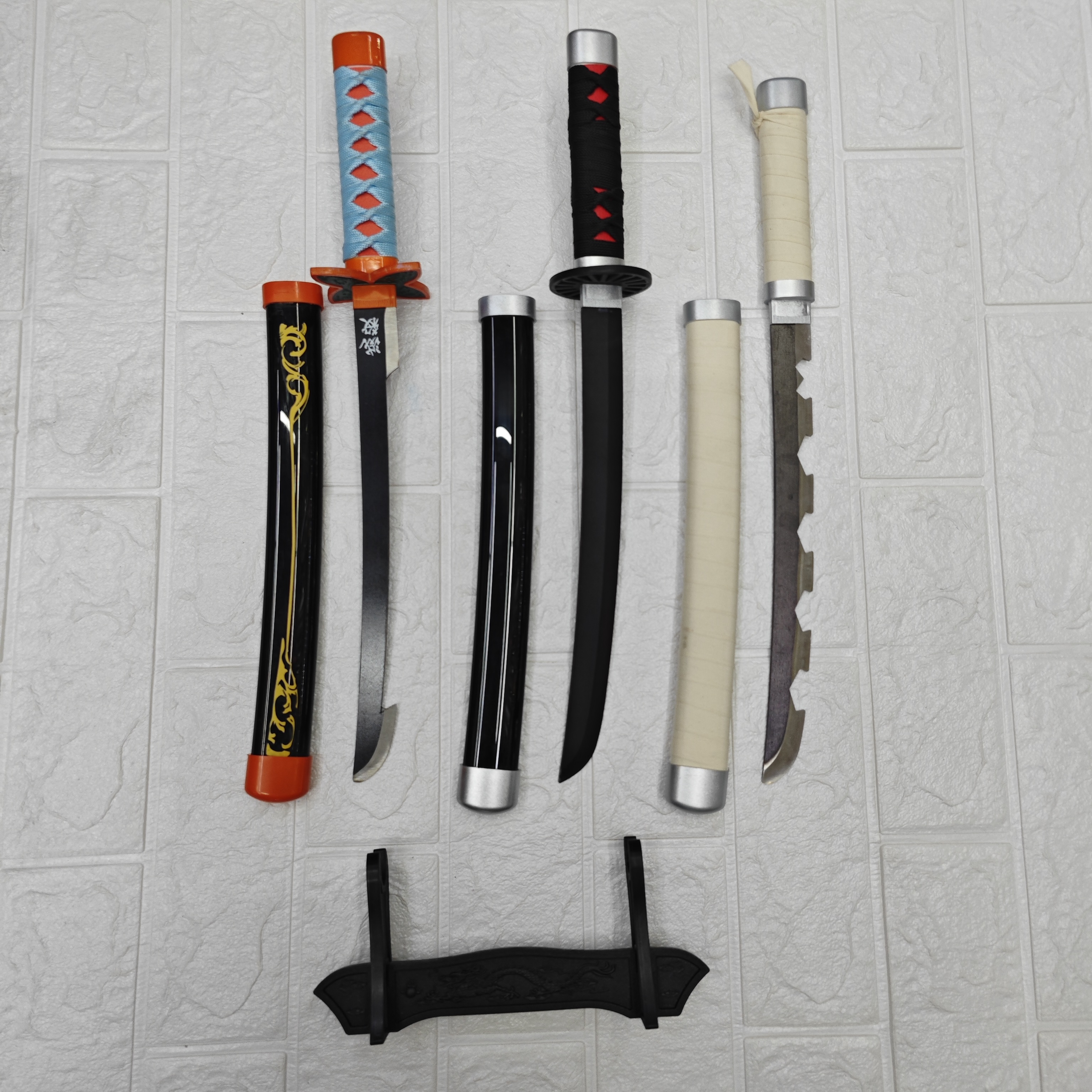 鬼灭之刃 金属刀剑 动漫武士刀 小武士刀cos 带架 金属摆件 玩具 儿童 未开刃 cosplay 道具详情图6