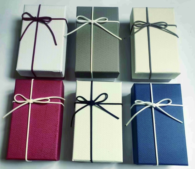 精美礼物包装盒 长方单个盒礼品盒 精致设计 节日批发零售可定制礼盒