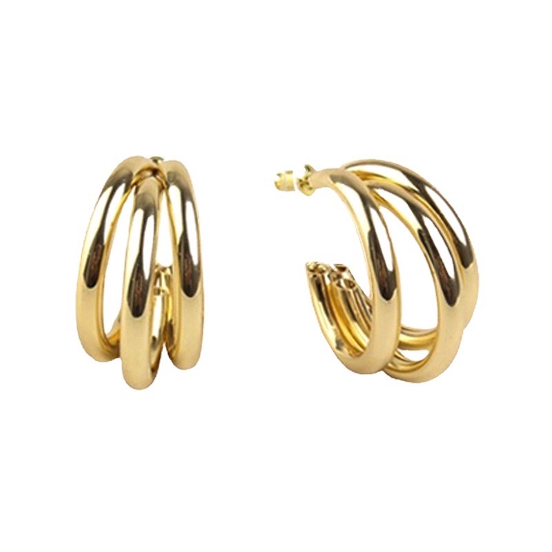 The same golden earrings as Chen Shuting, the "Mad Dog's Wife", are a high-end and niche design of earrings that accentuate a woman's face with exaggerated small ear rings Item Picture