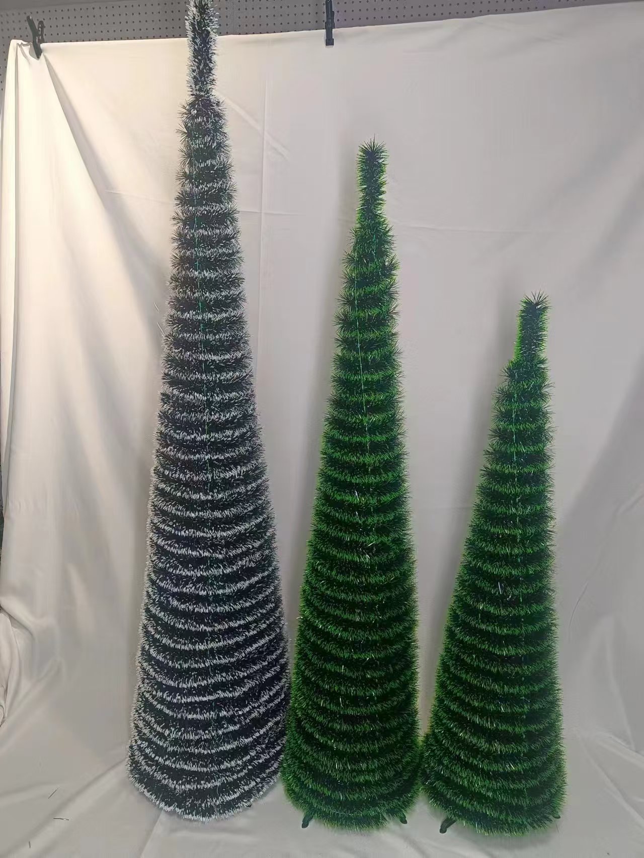 Christmas tree pine needle decoration set, Christmas tree hairpin Christmas stocking decoration, joyous Christmas atmosphere arrangement details Picture