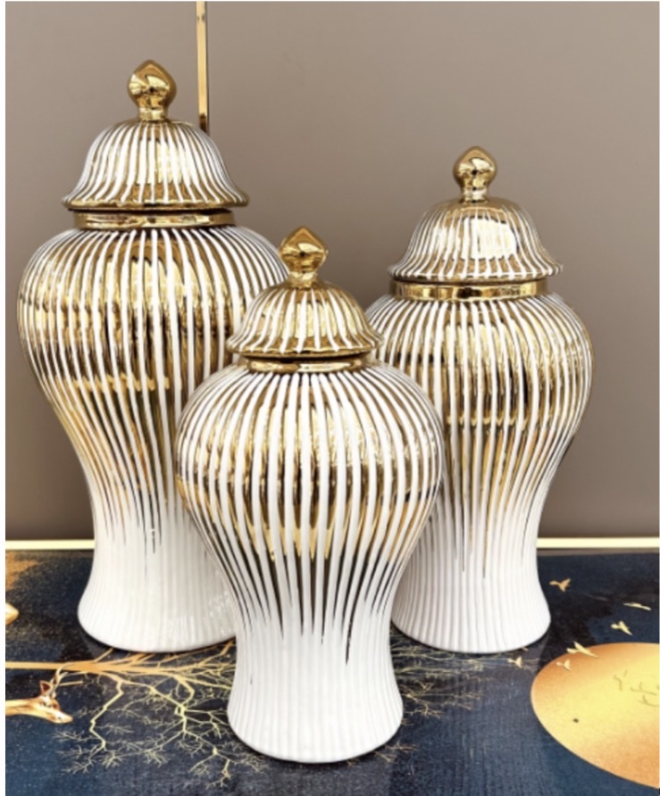 暴力熊主题陶瓷工艺品 日用陶瓷餐具套装 陶瓷劲物艺术收藏品 精致生活必备