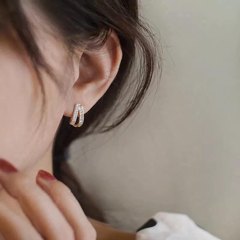 玫瑰金耳钉 饰品微镶嵌锆石耳环 精致耳饰 时尚优雅耳环女款 闪耀璀璨耳饰品耳环微镶嵌锆石耳环详情图2