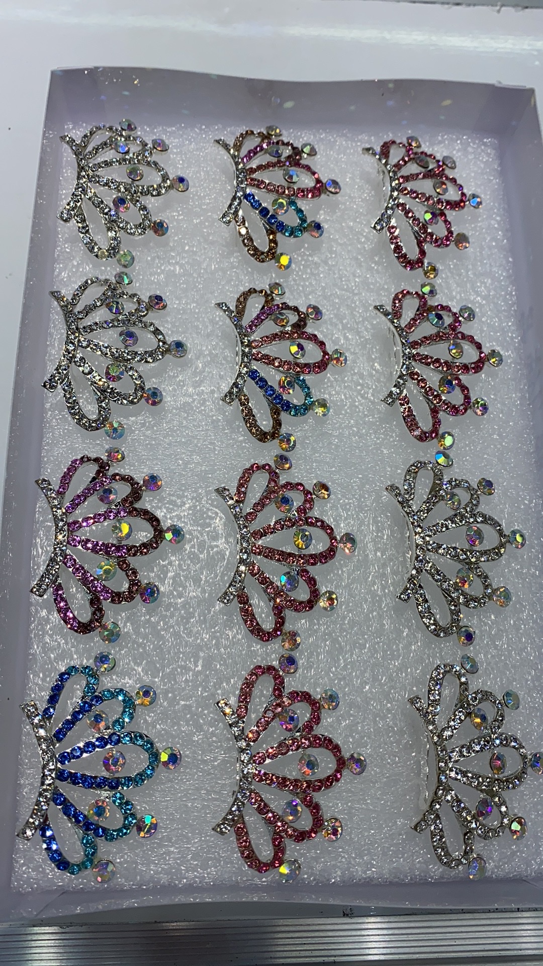 女童中号皇冠头饰儿童韩式王冠生日演出公主宝宝水钻插梳发夹发卡发饰