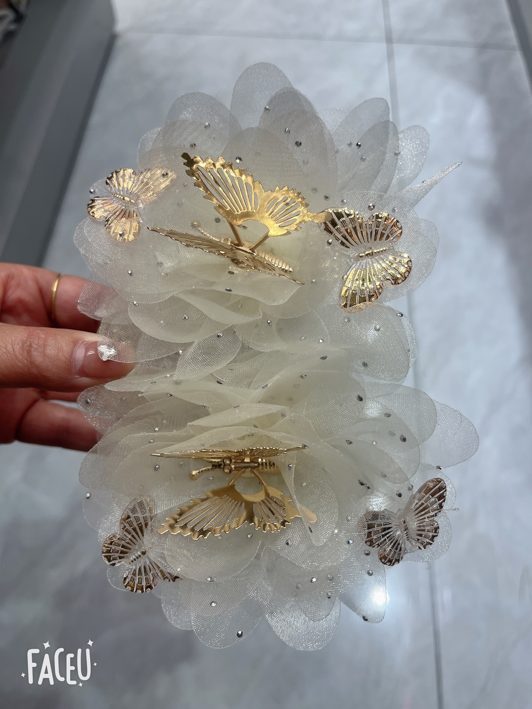 Fashionable and trendy double-flower butterfly claw, 13 cm bottom clip, six colors to choose from Item Picture