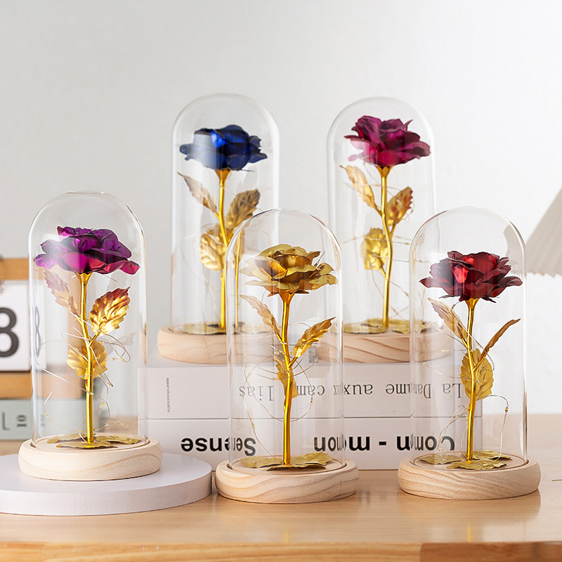 三朵康乃馨玻璃罩摆件 创意母亲节礼物仿真花LED发光小礼品 批发 手工玻璃制品手细节图